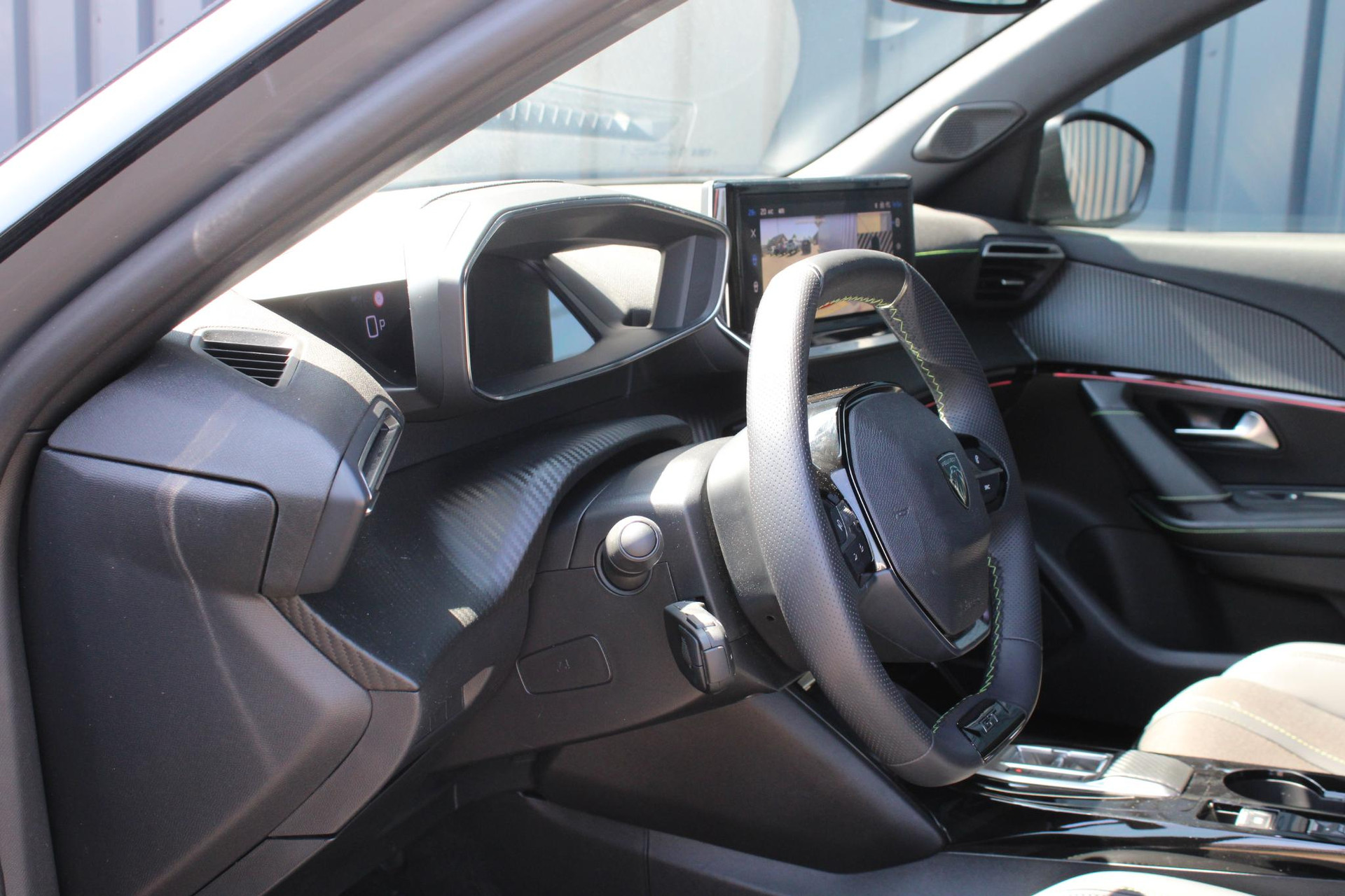 Peugeot e-2008