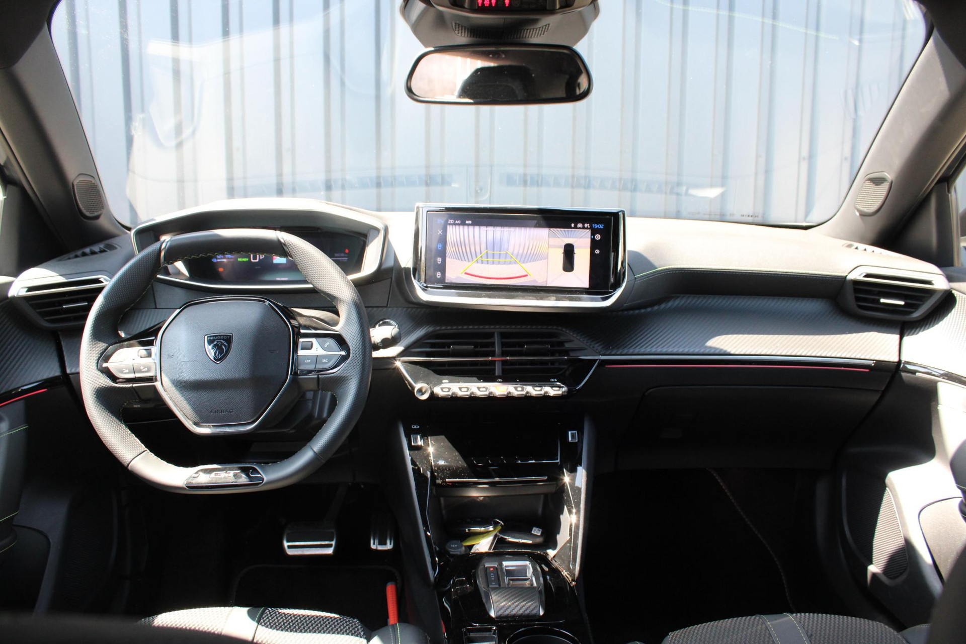 Peugeot e-2008