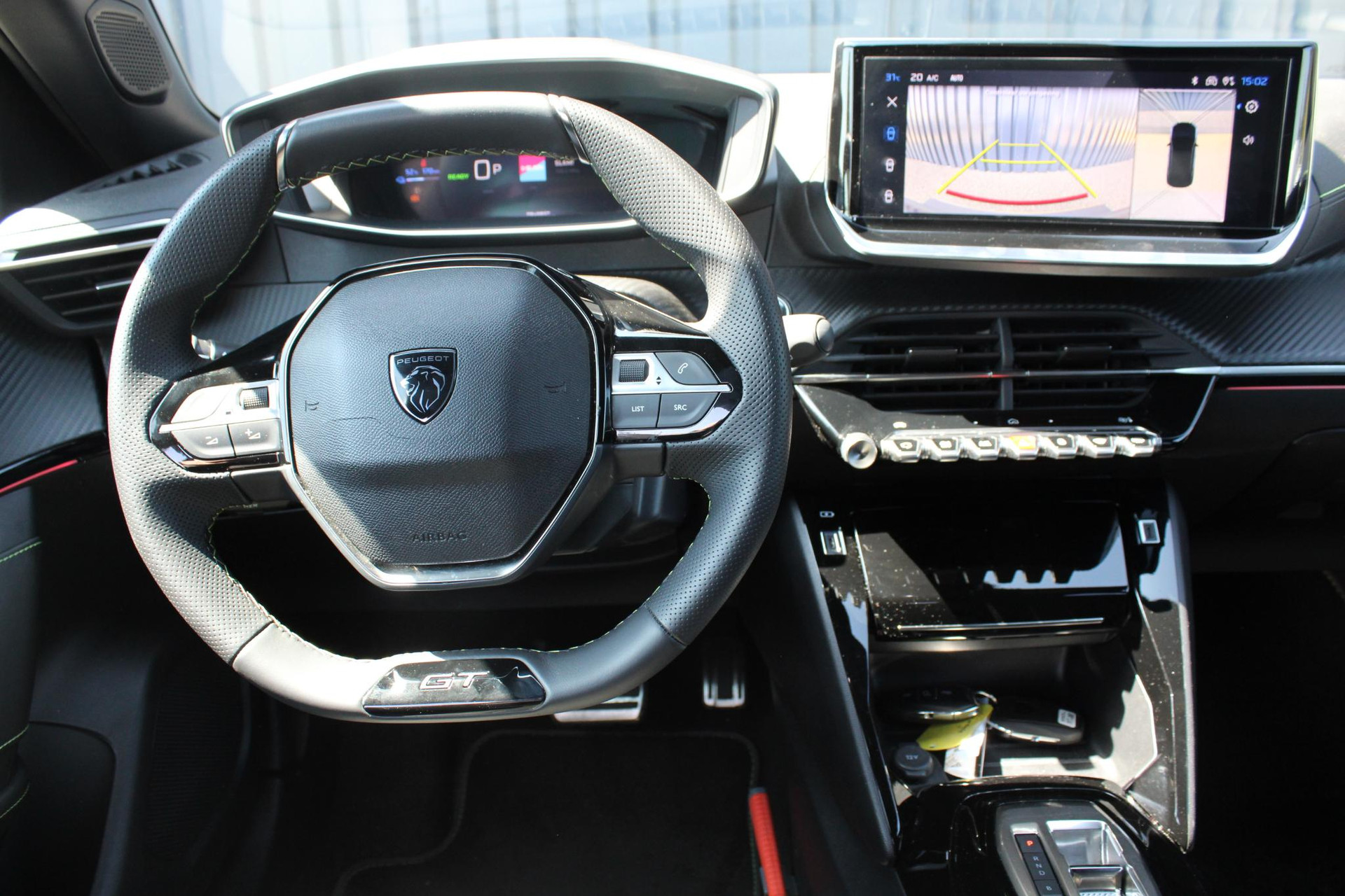 Peugeot e-2008