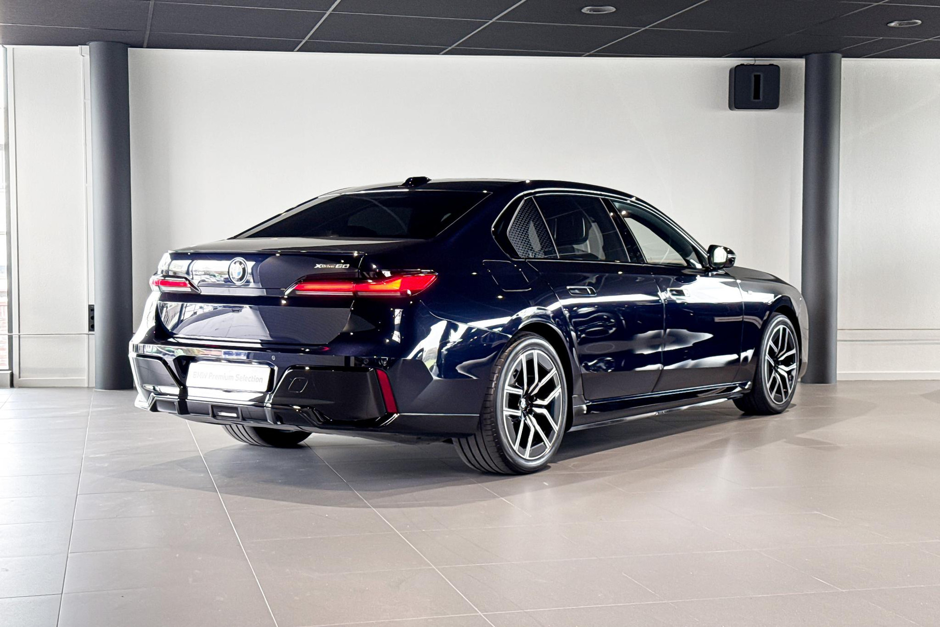BMW i7