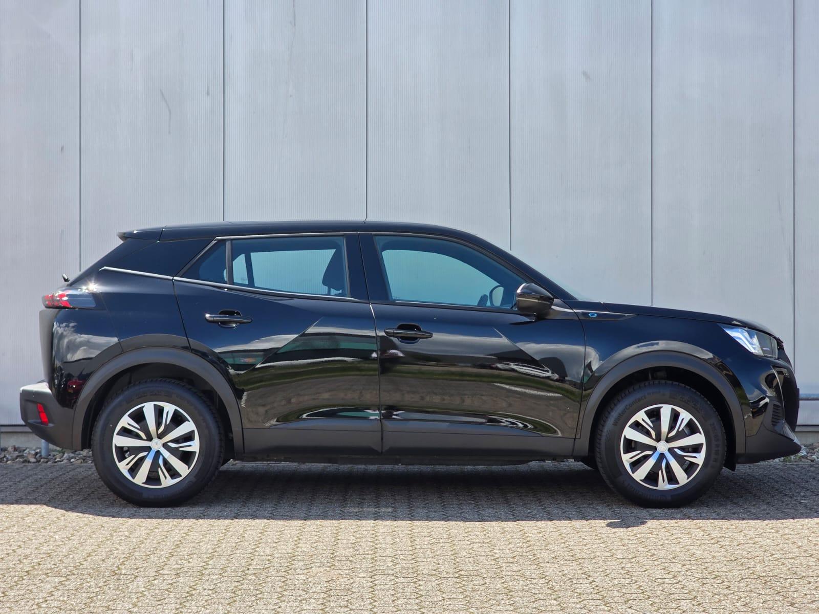 Peugeot e-2008