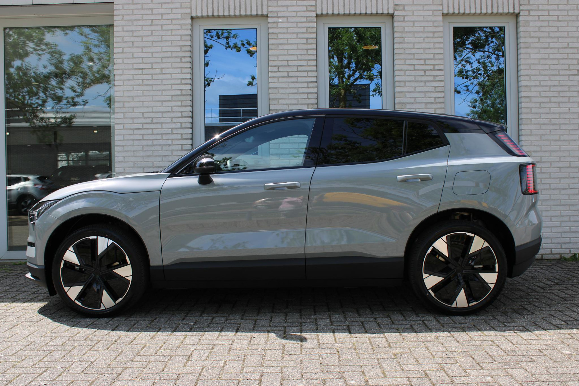 Volvo EX30