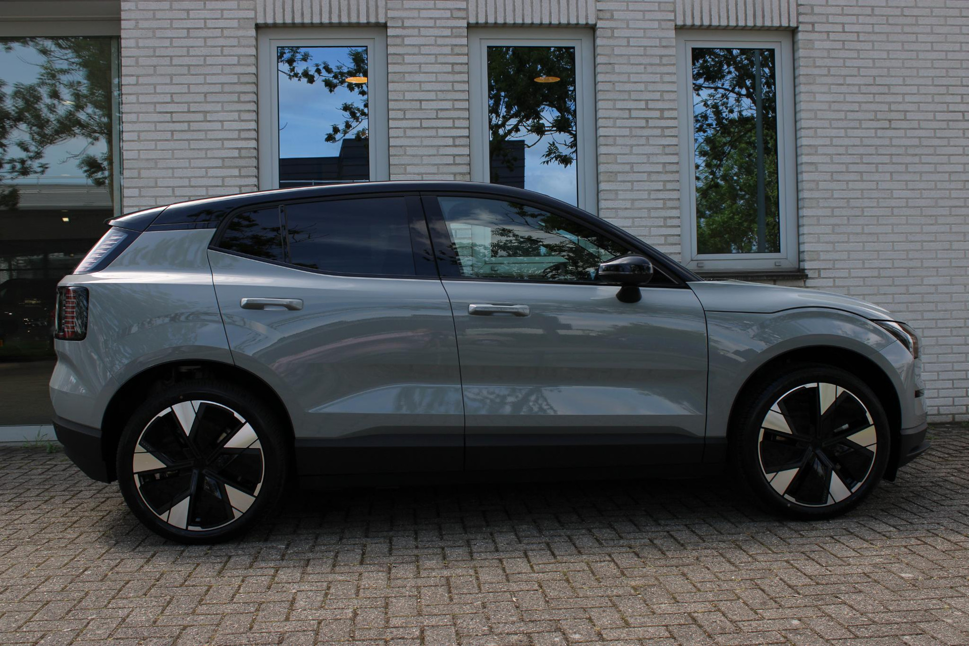 Volvo EX30