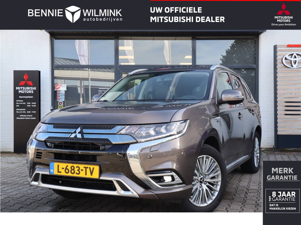 Mitsubishi Outlander 2.4 PHEV Intense+ | Trekhaak | Carplay | Standkachel