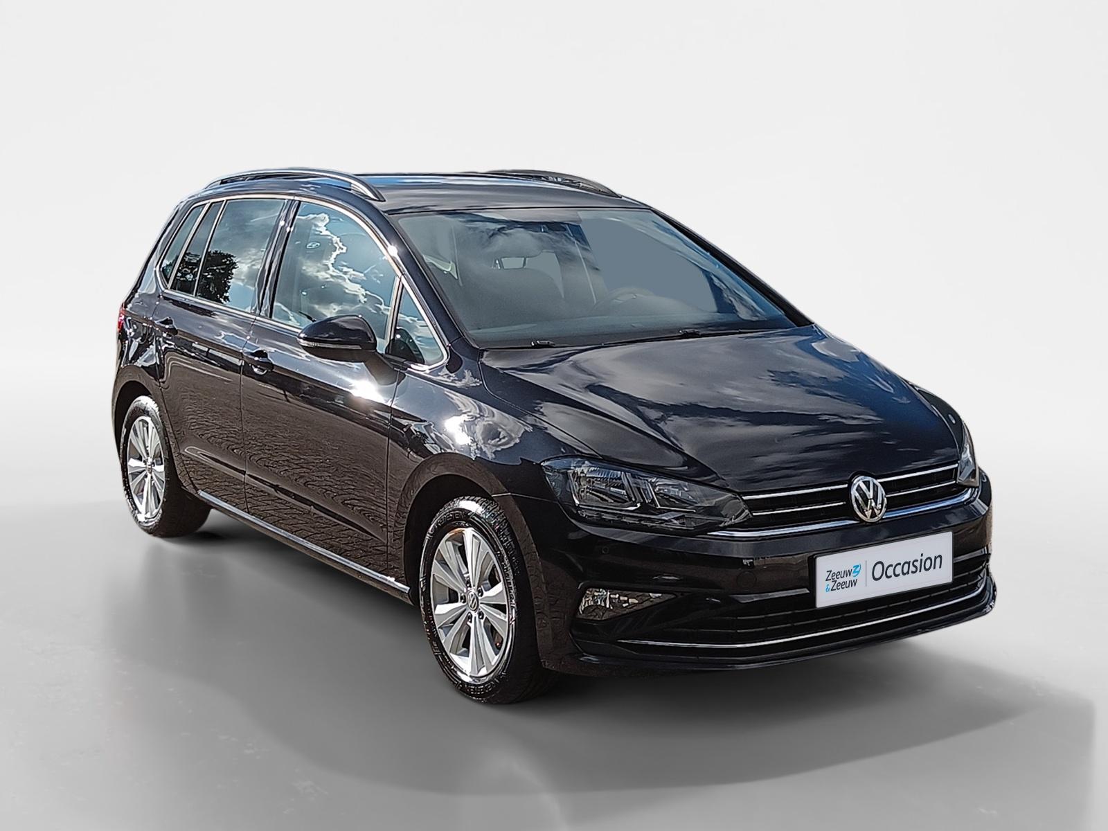 Volkswagen Golf SportsVan