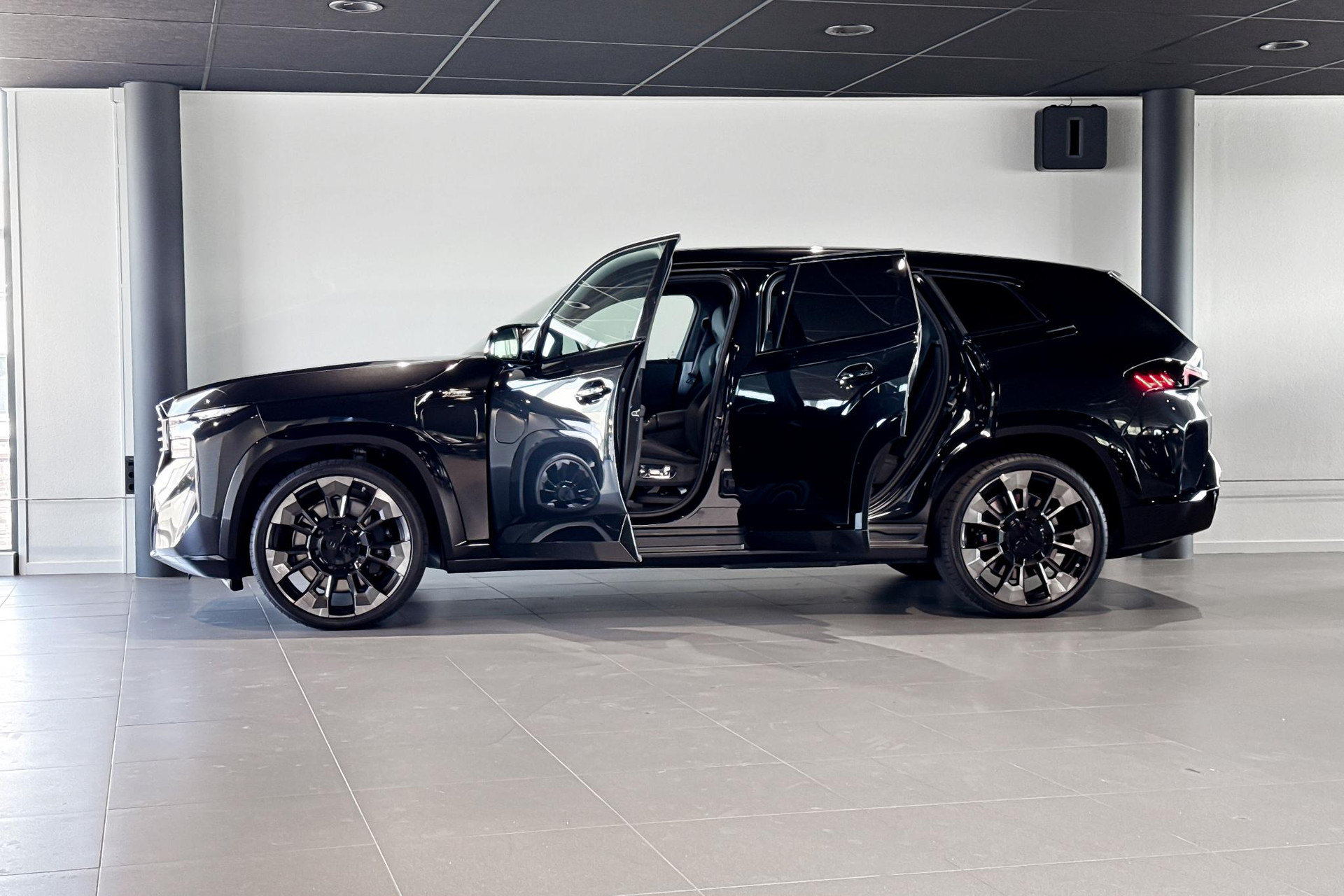 BMW XM