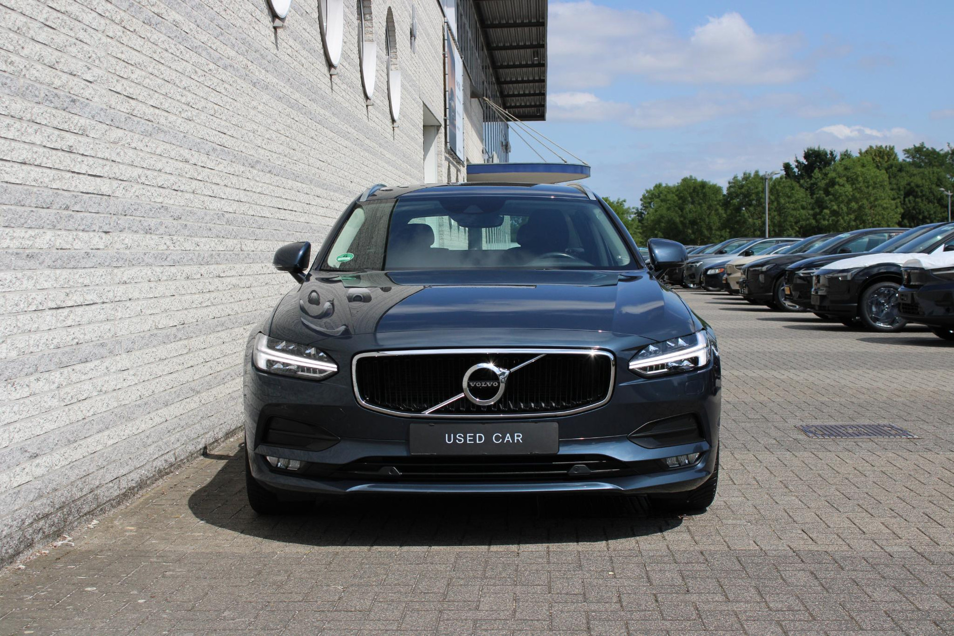 Volvo V90