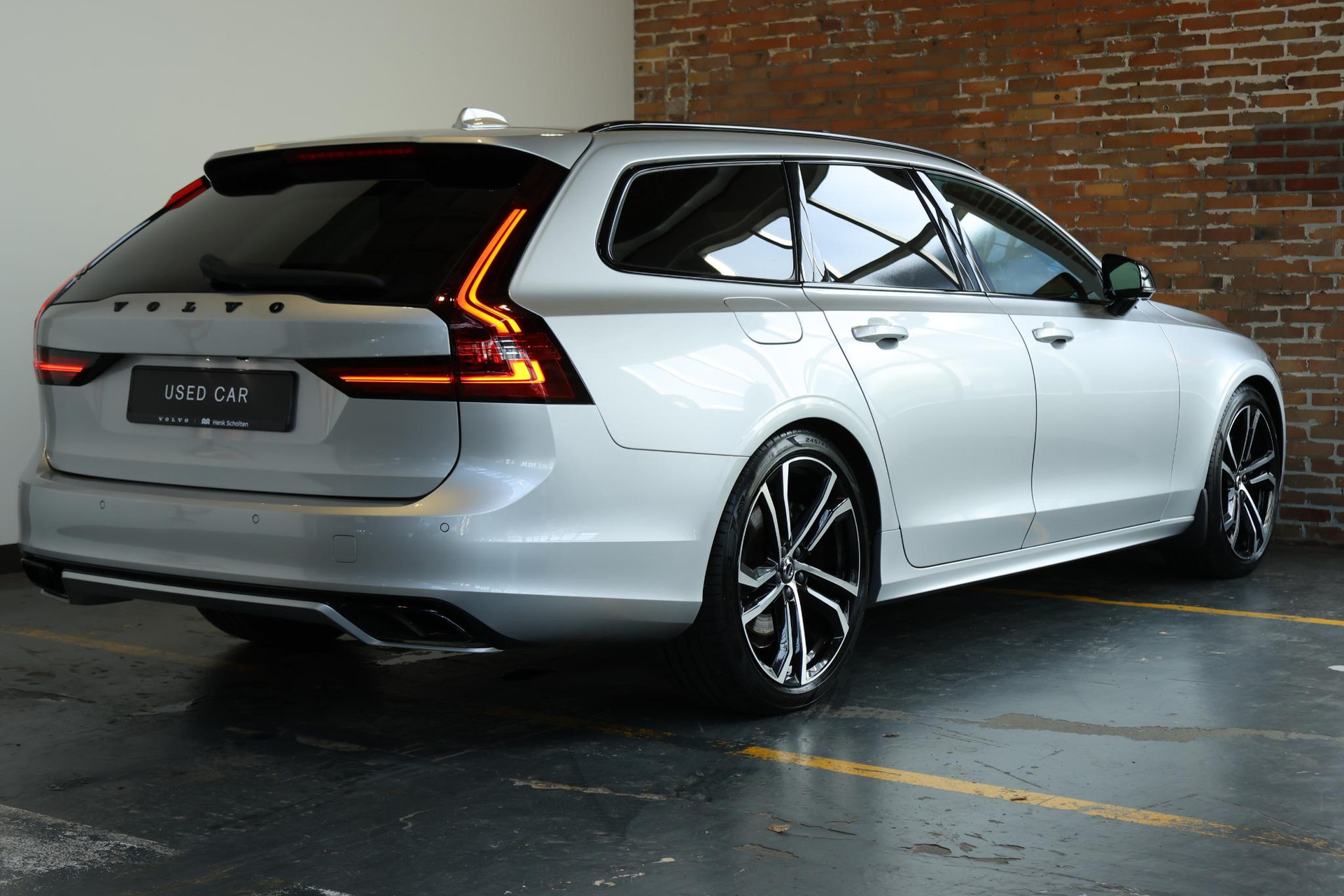 Volvo V90