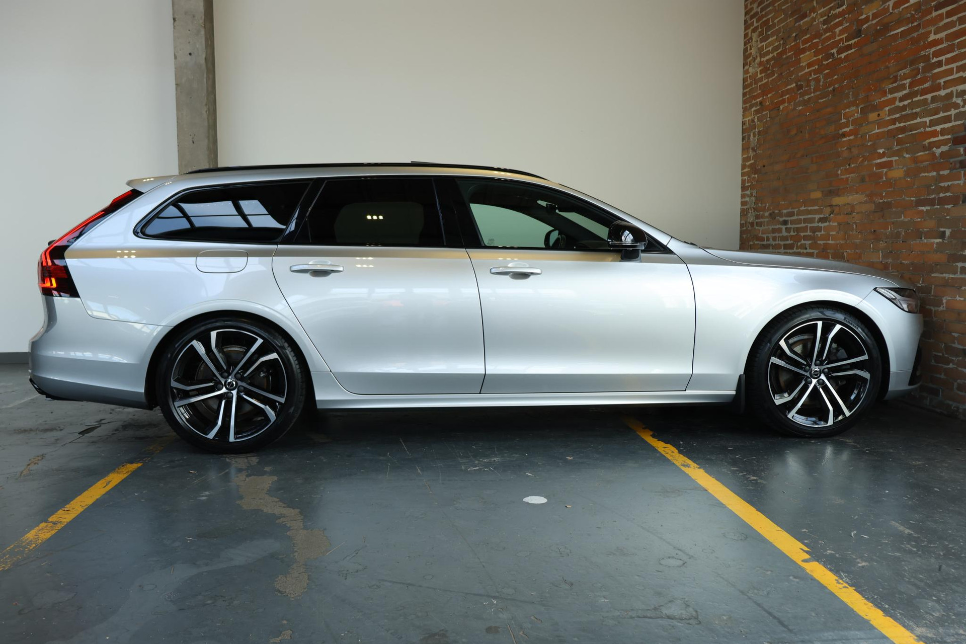 Volvo V90