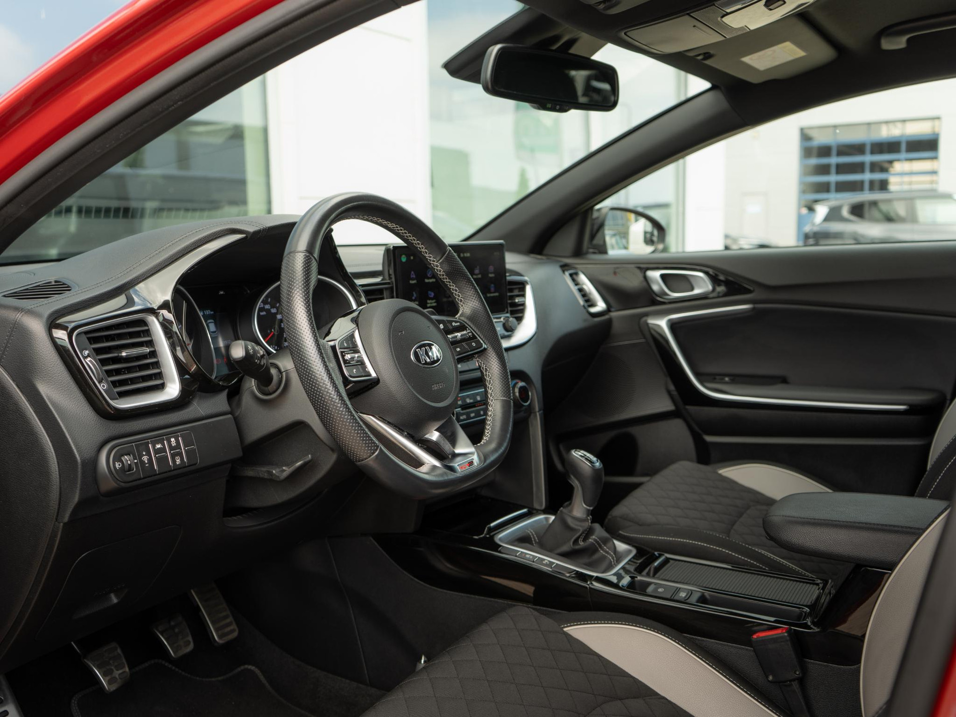 Kia Proceed