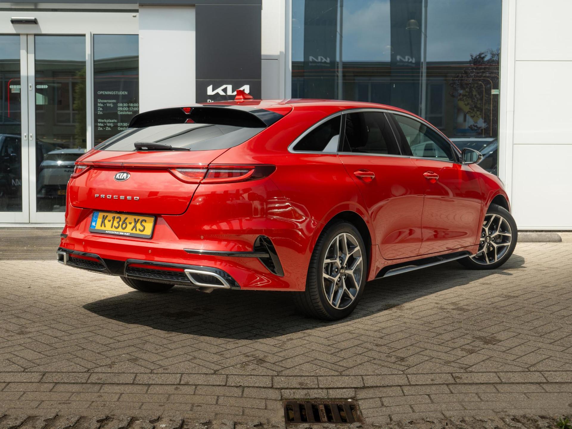 Kia Proceed