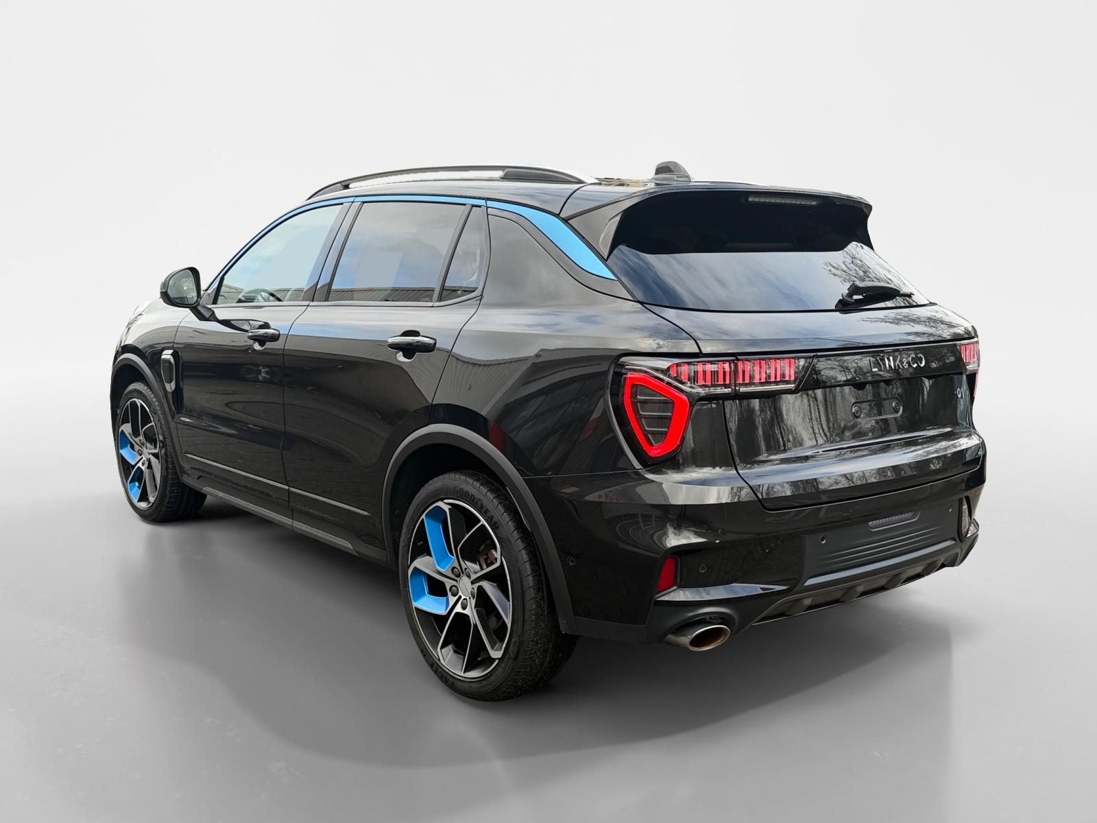 Lynk & Co 01