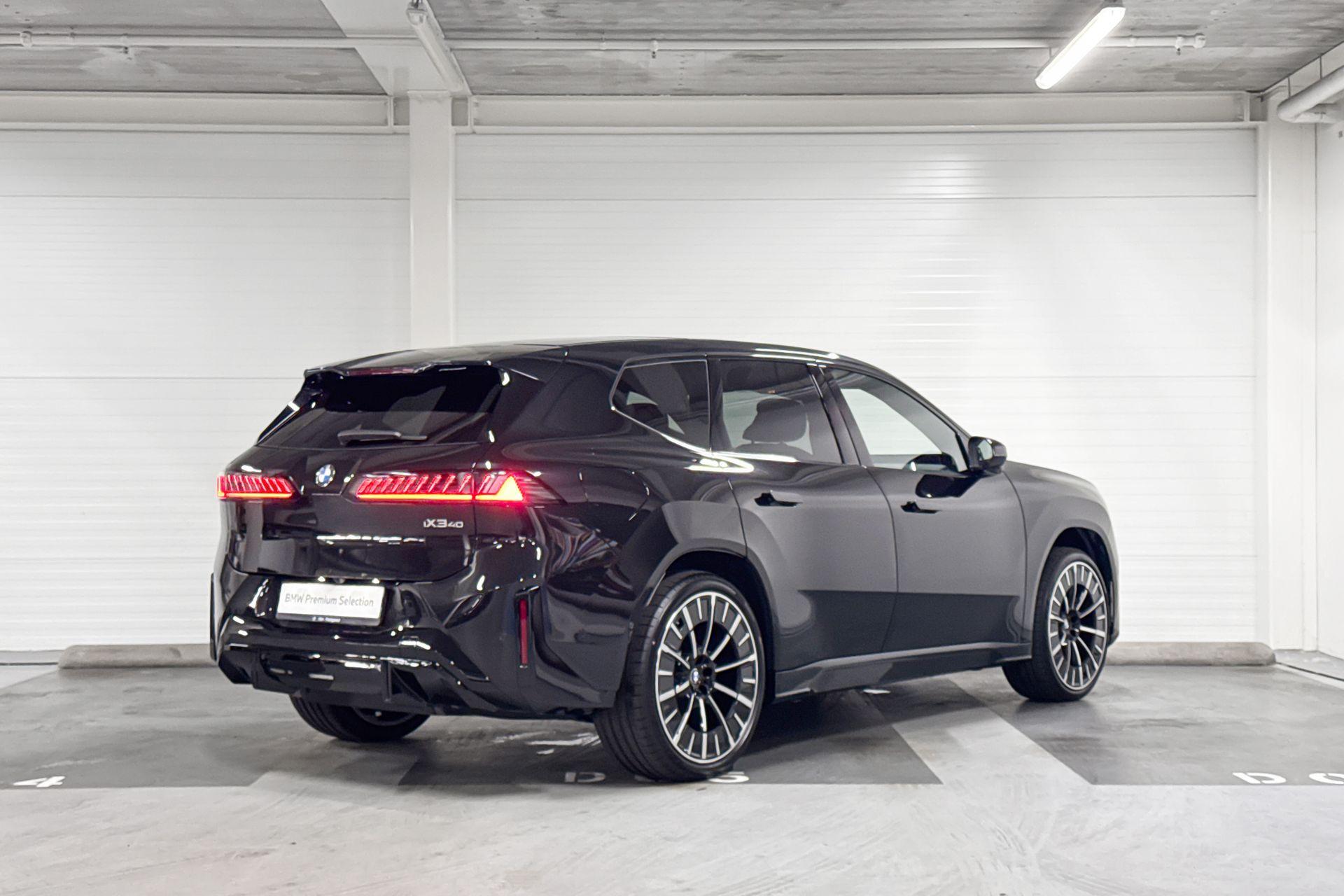 BMW iX3