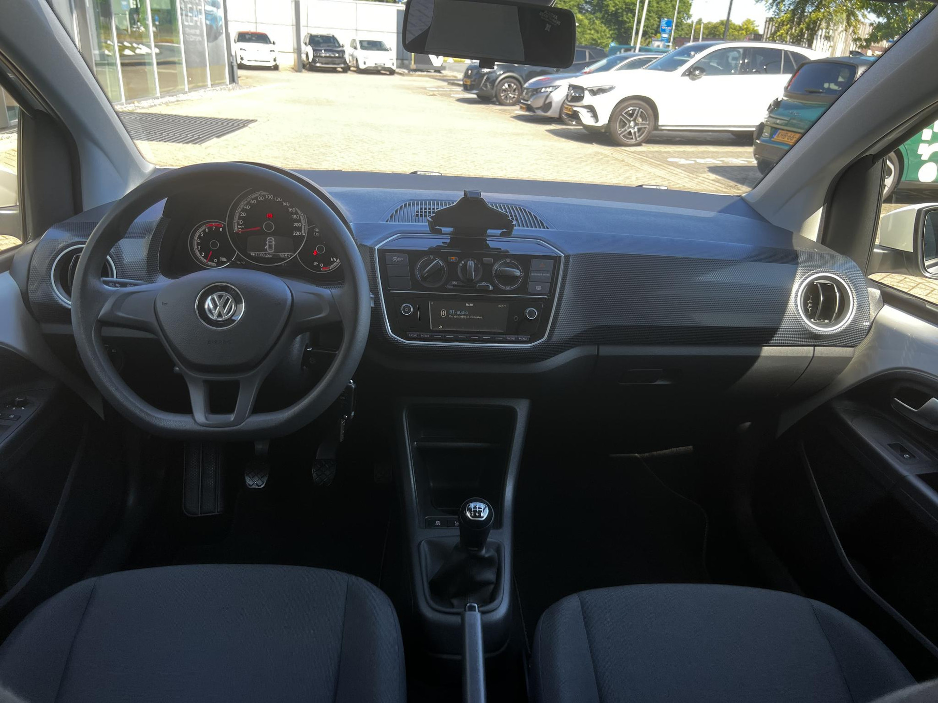 Volkswagen up!