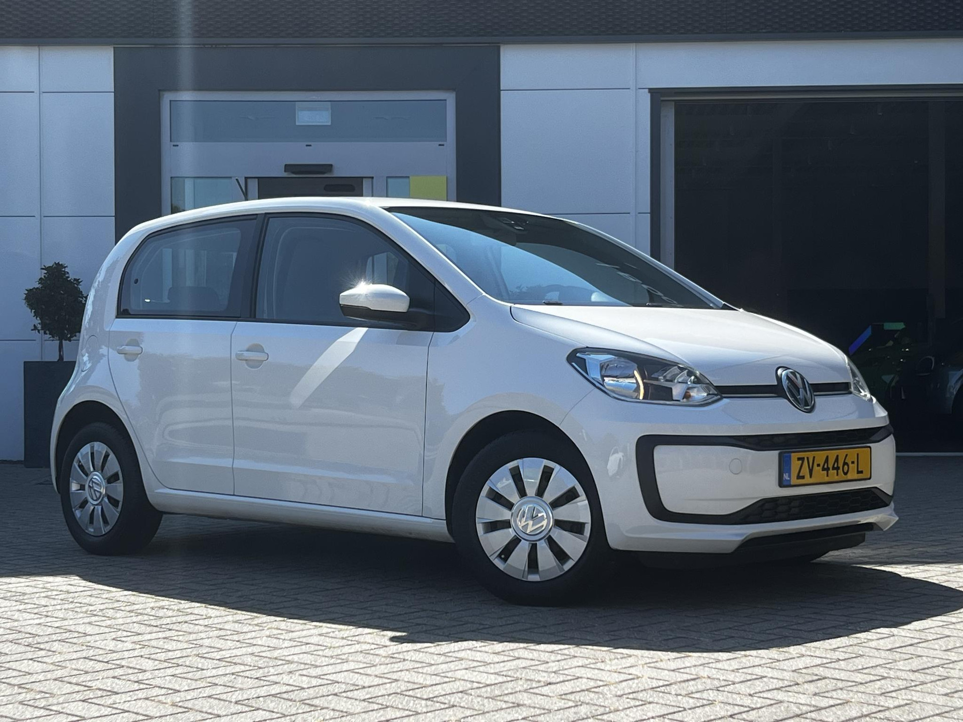 Volkswagen up!