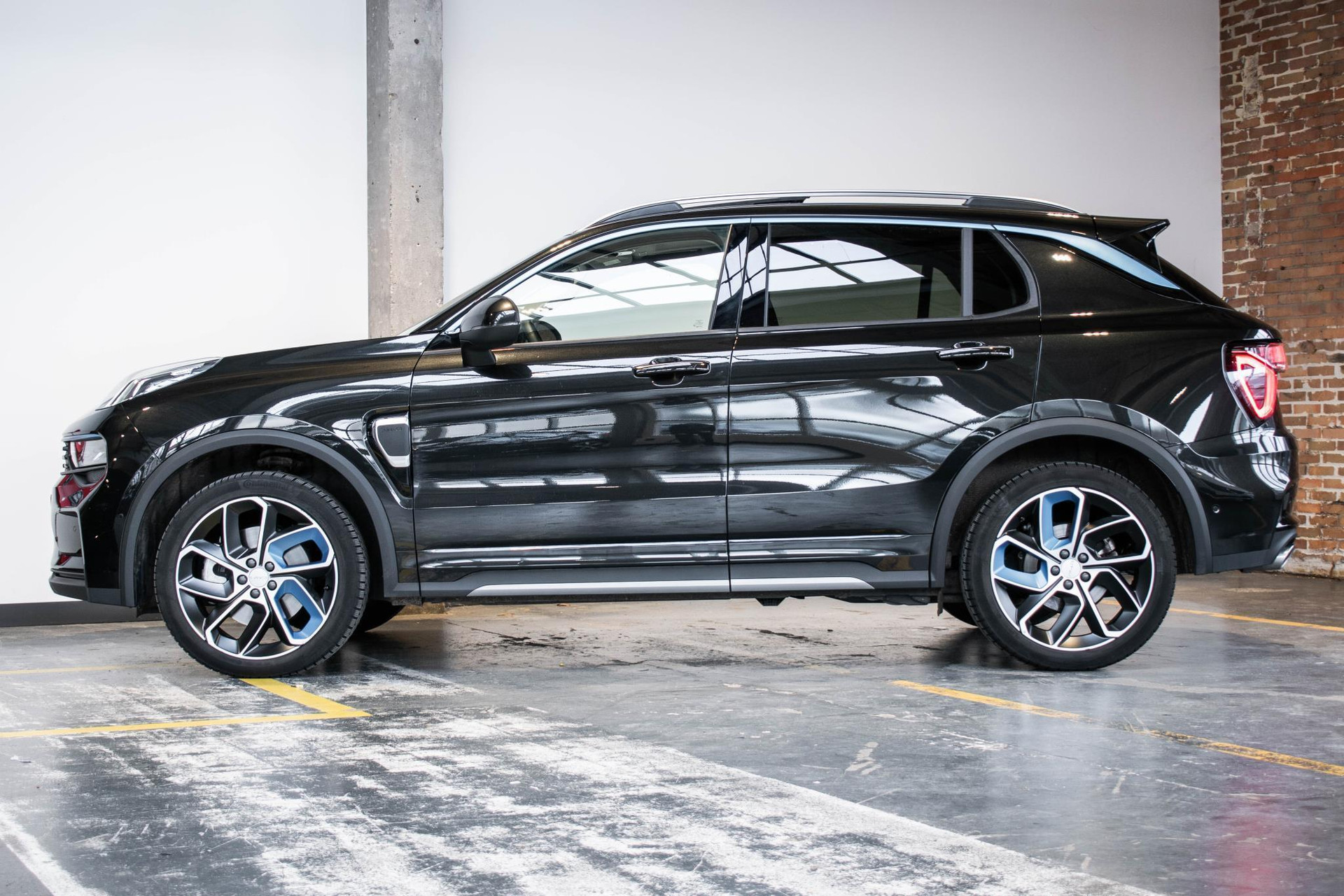 Lynk & Co 01