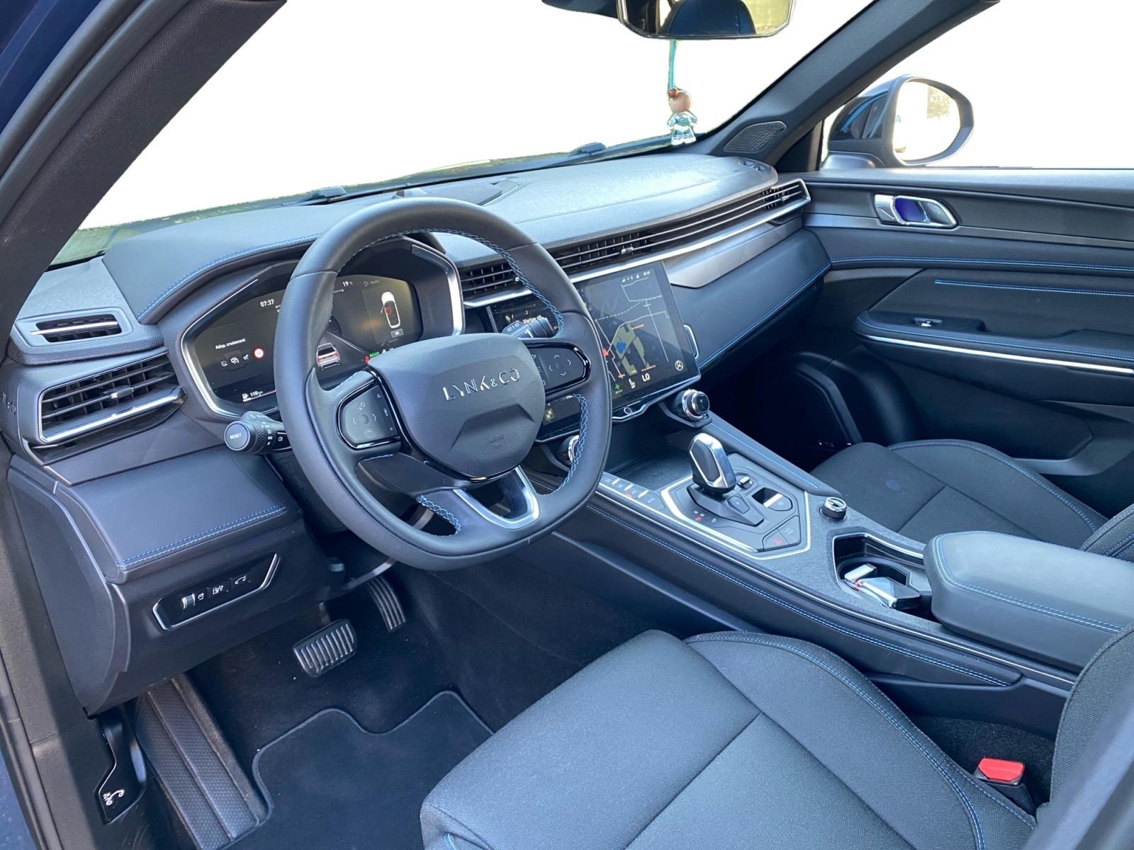 Lynk & Co 01