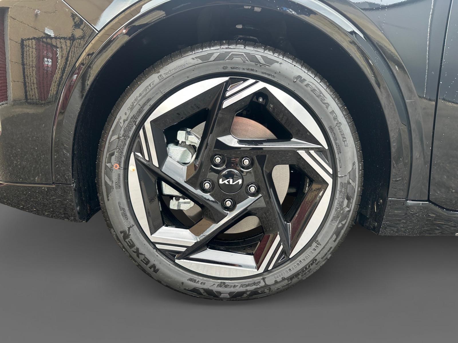 Kia K4