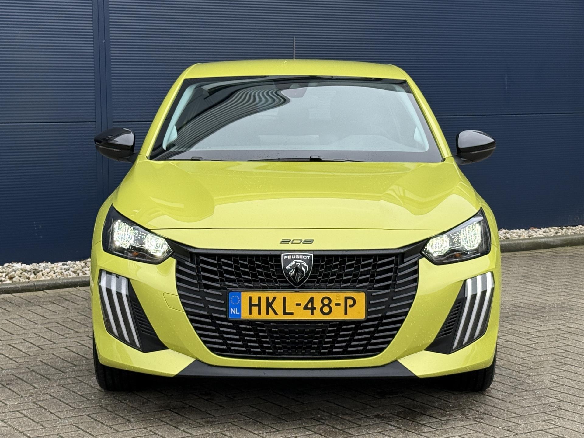 Peugeot e-208