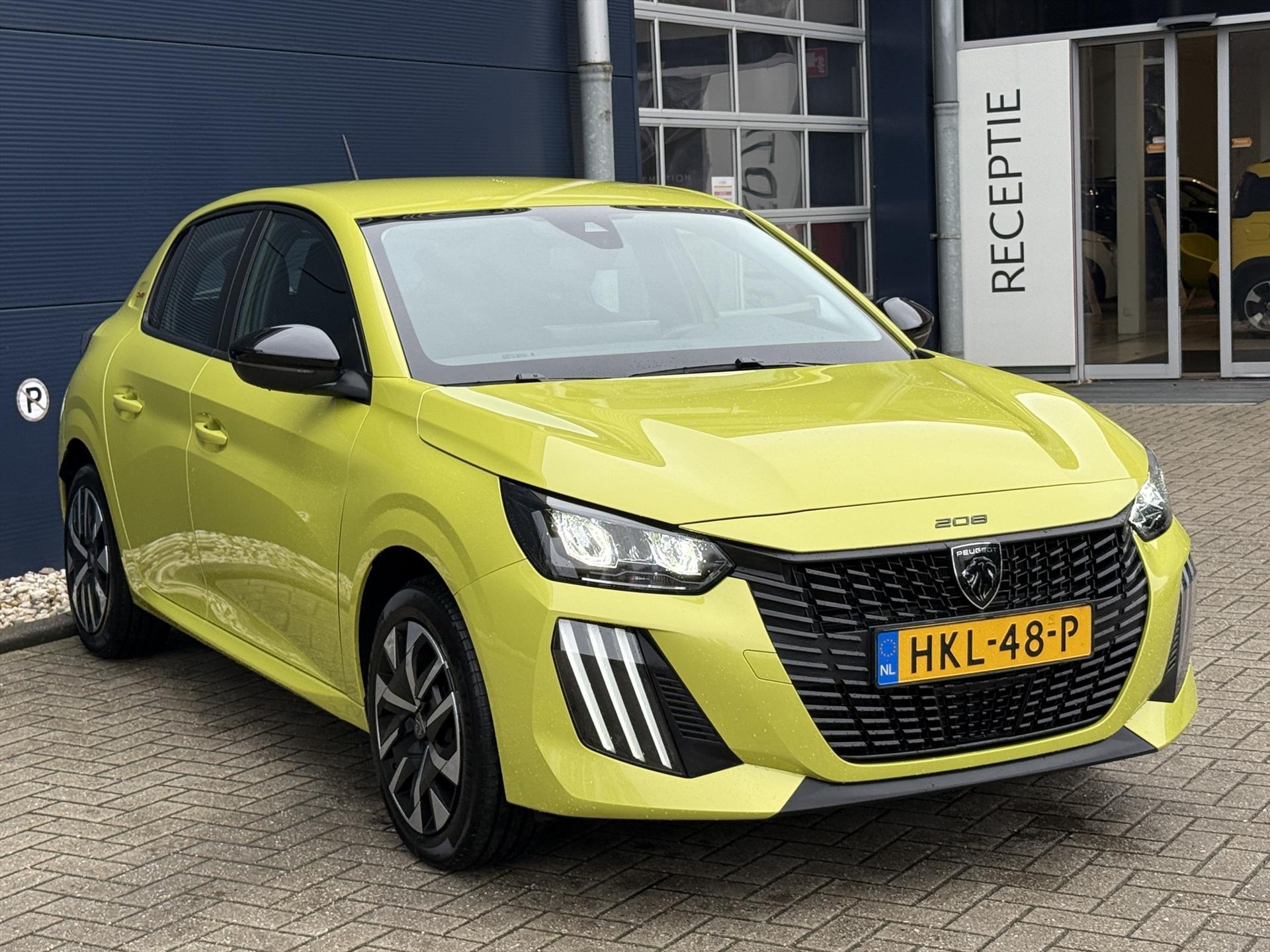 Peugeot e-208