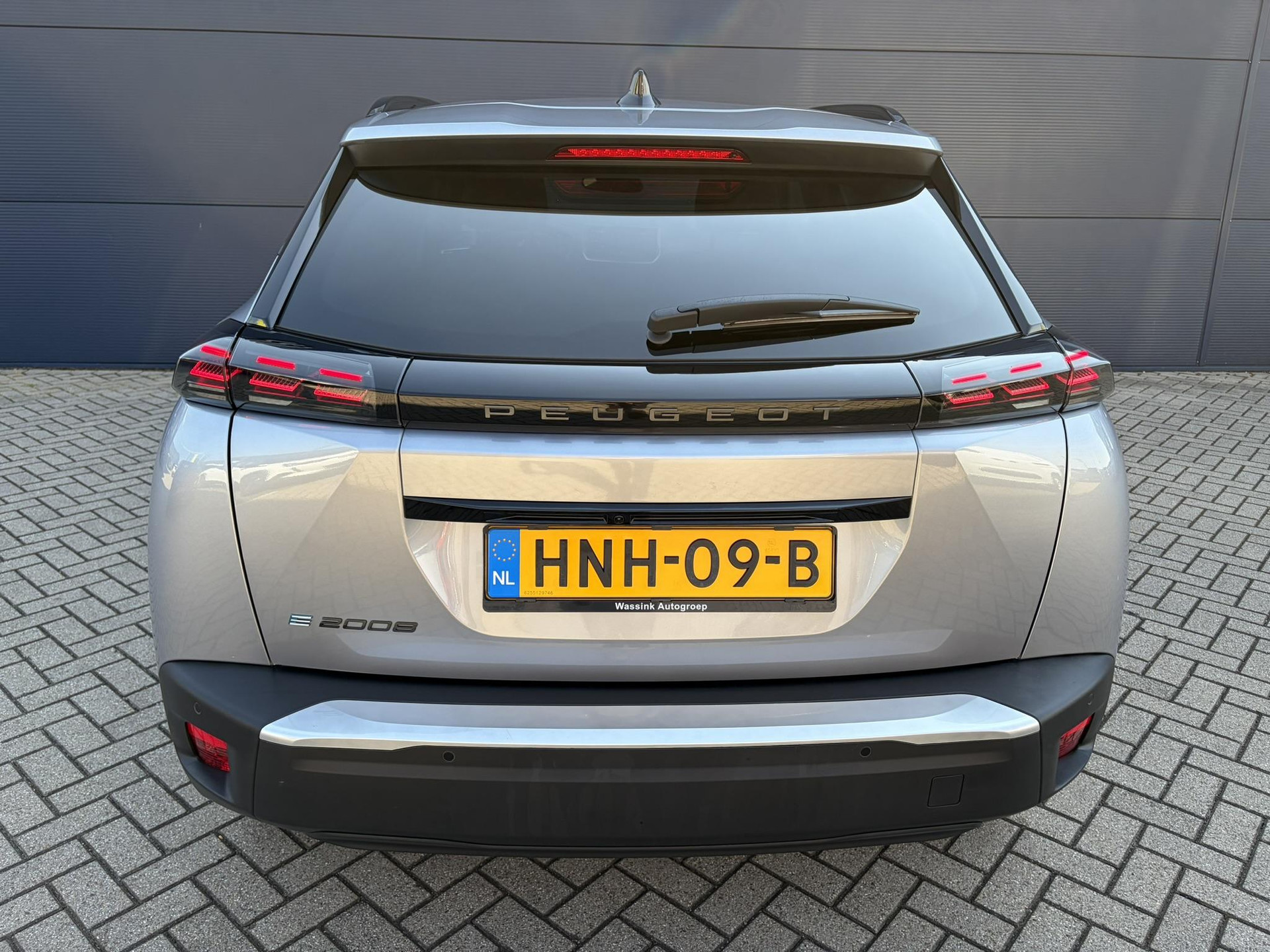 Peugeot e-2008