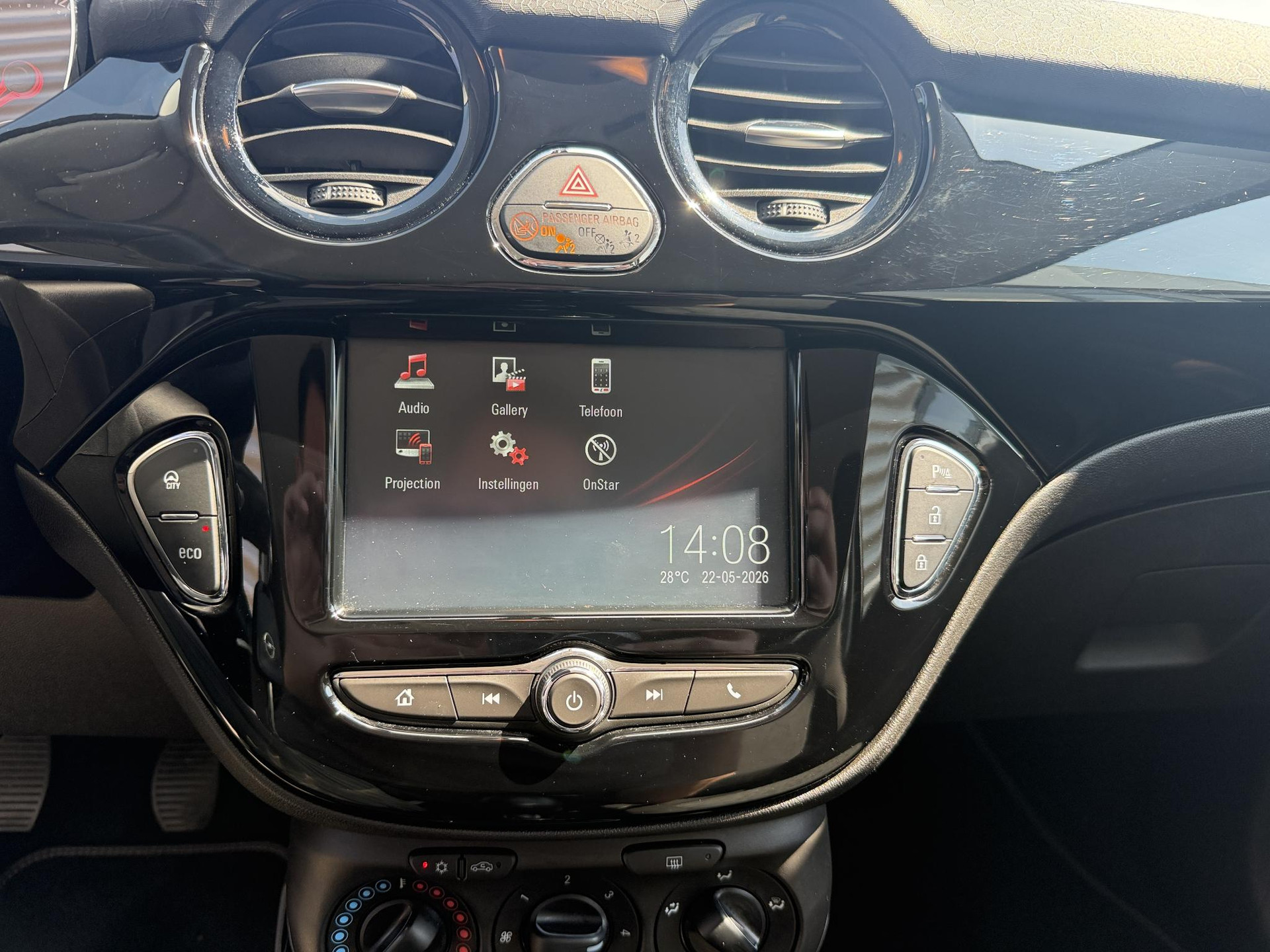 Opel Adam