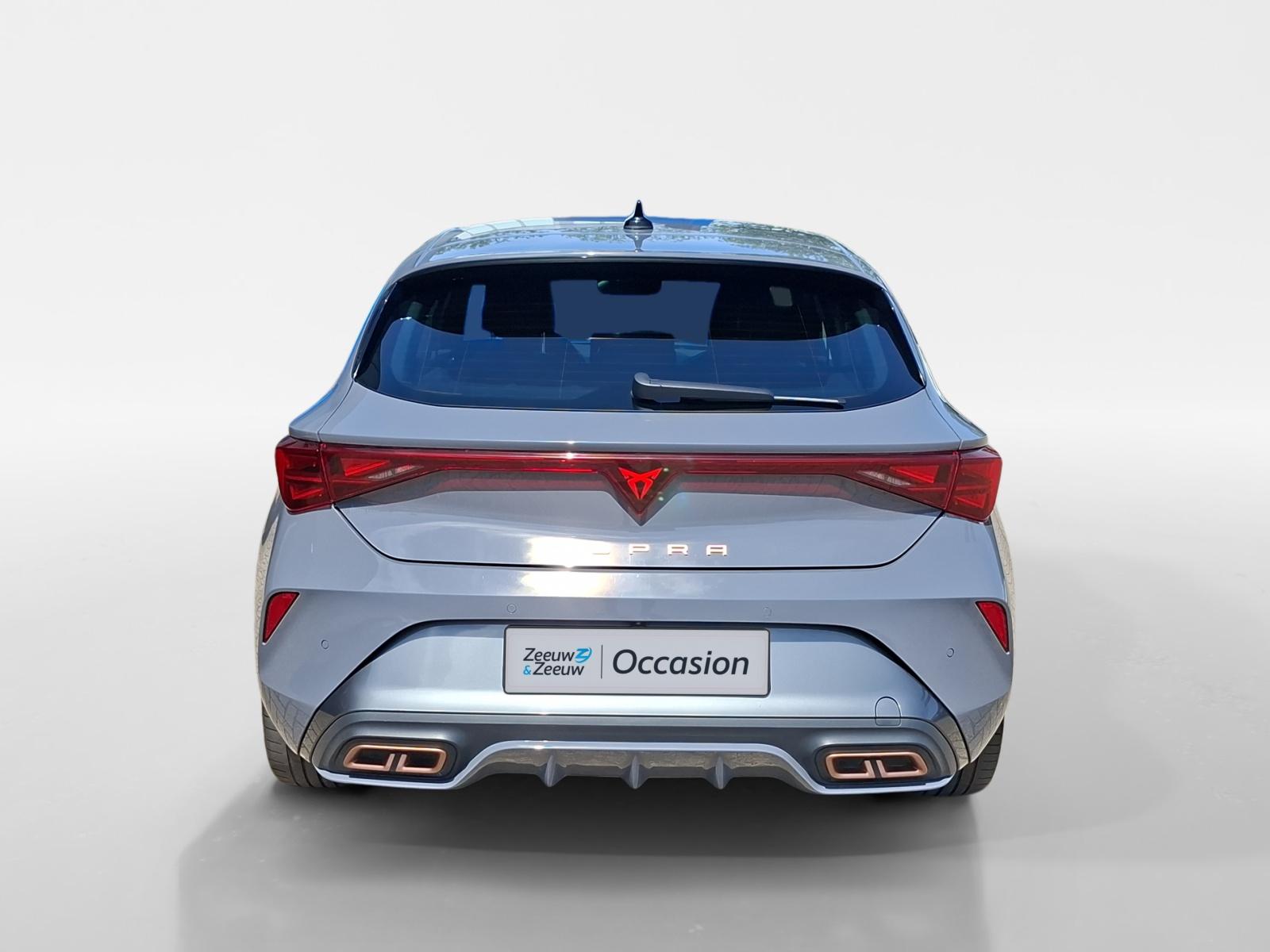 Cupra León