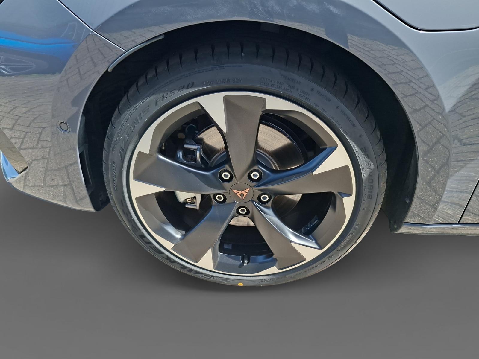 Cupra León