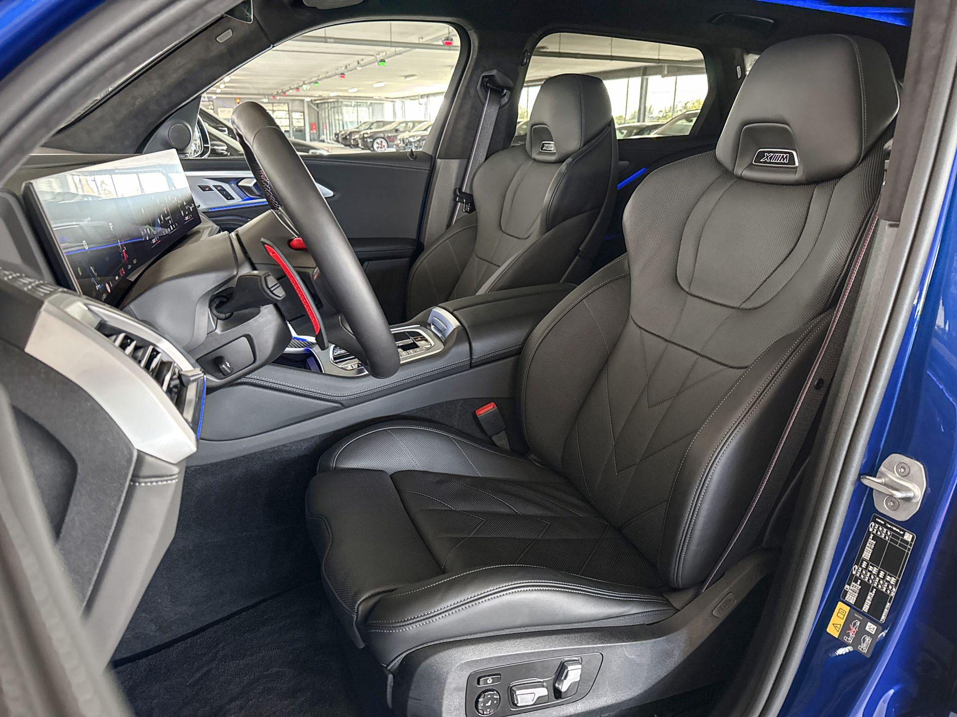 BMW XM