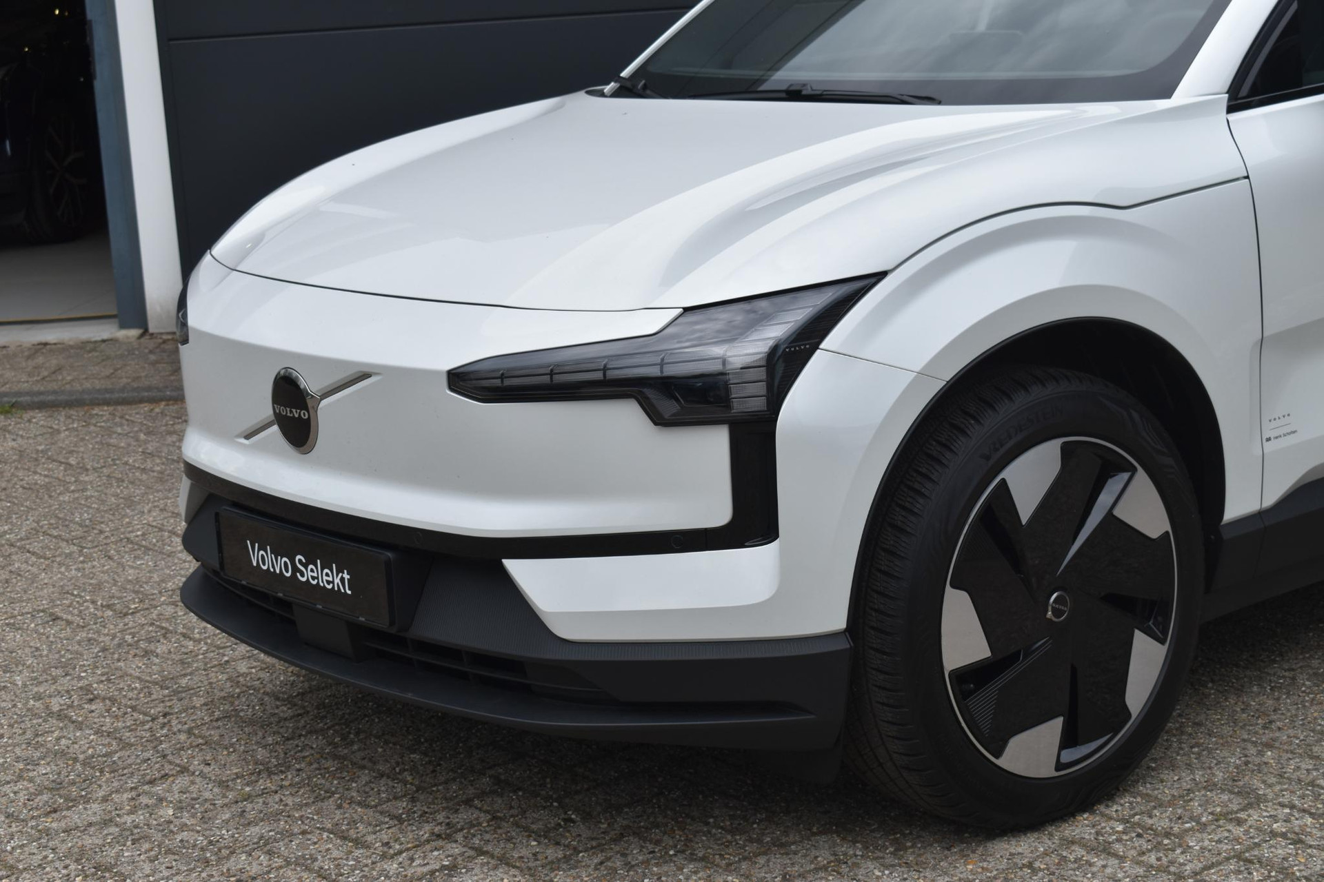 Volvo EX30
