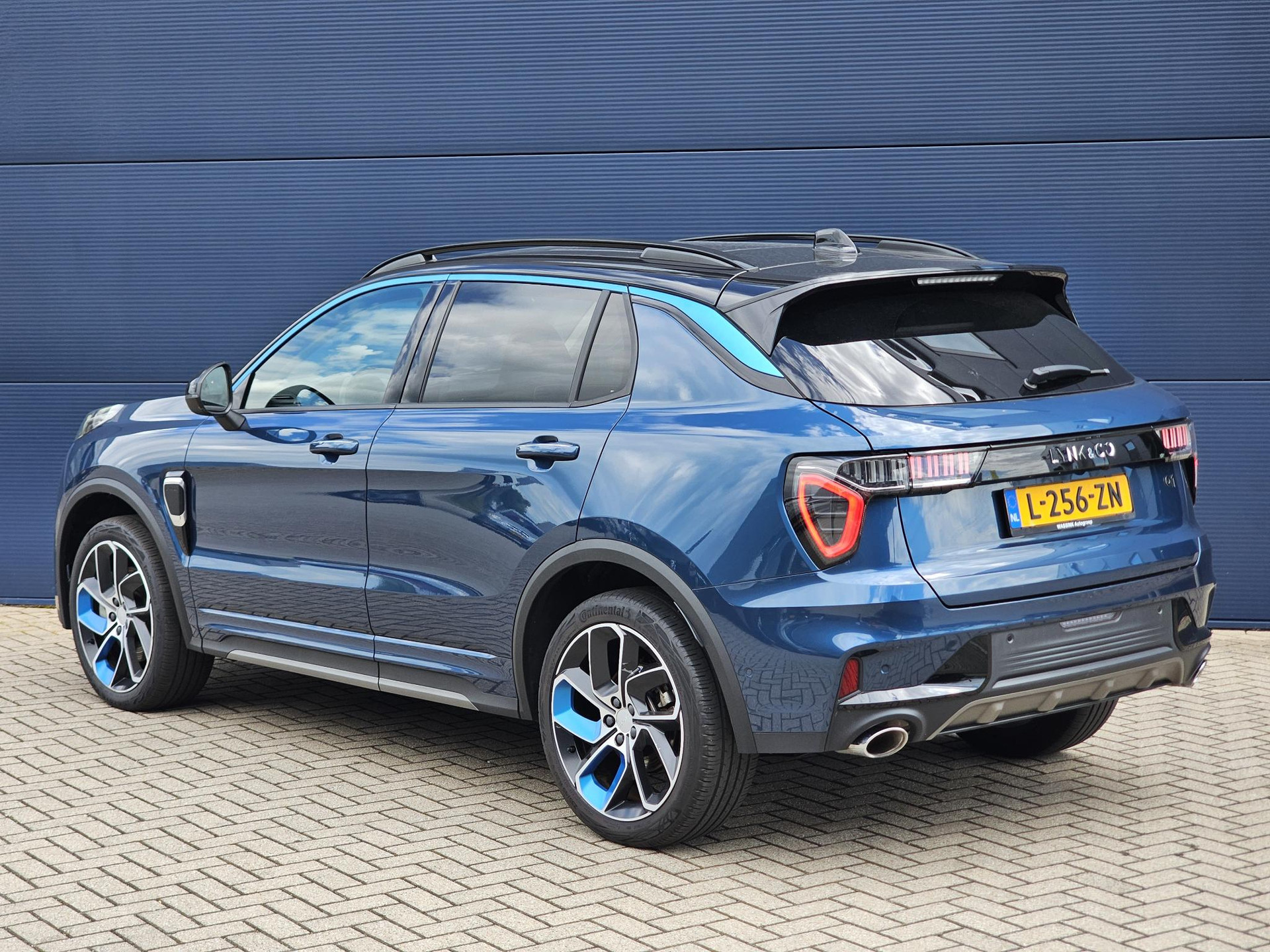 Lynk & Co 01