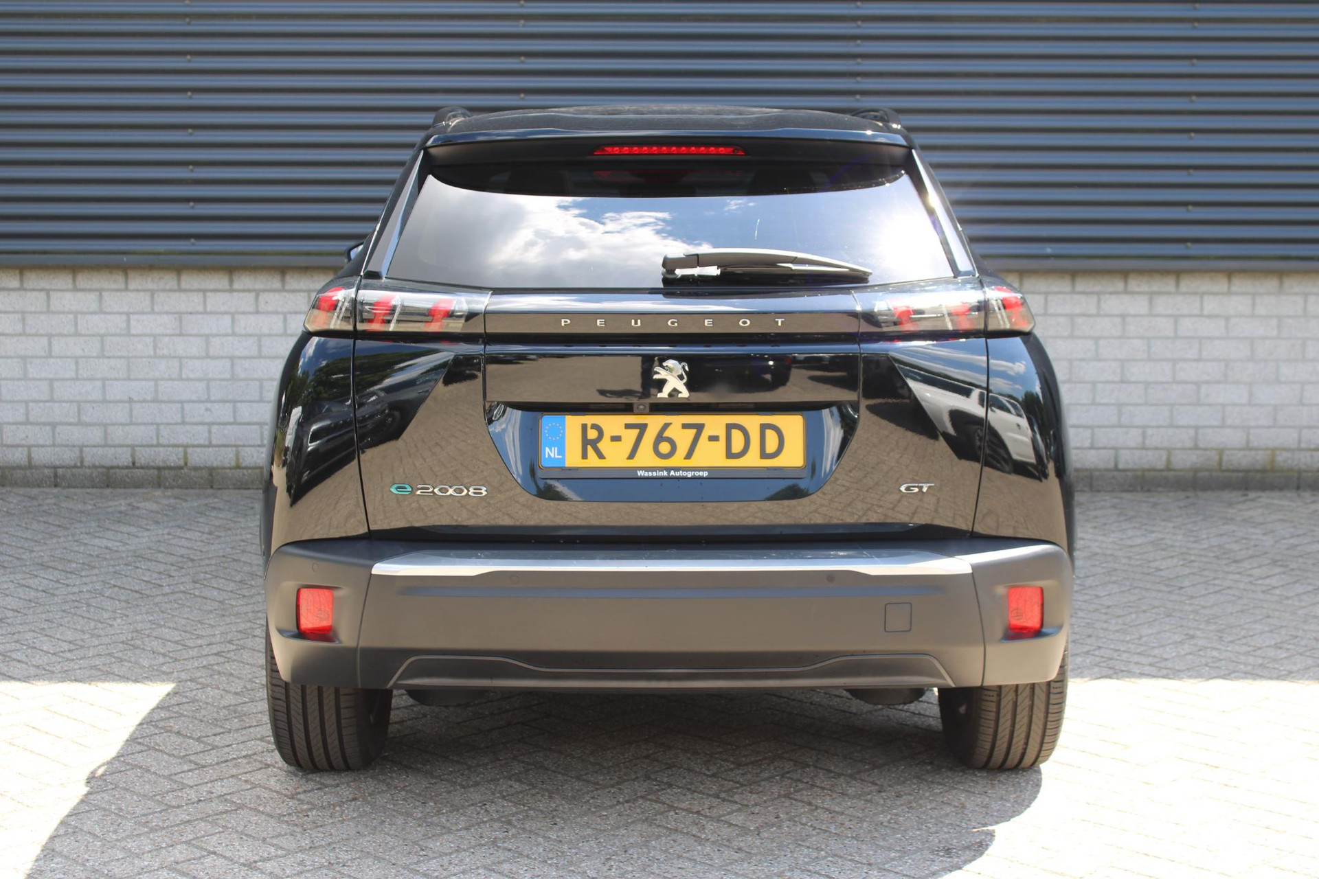 Peugeot e-2008