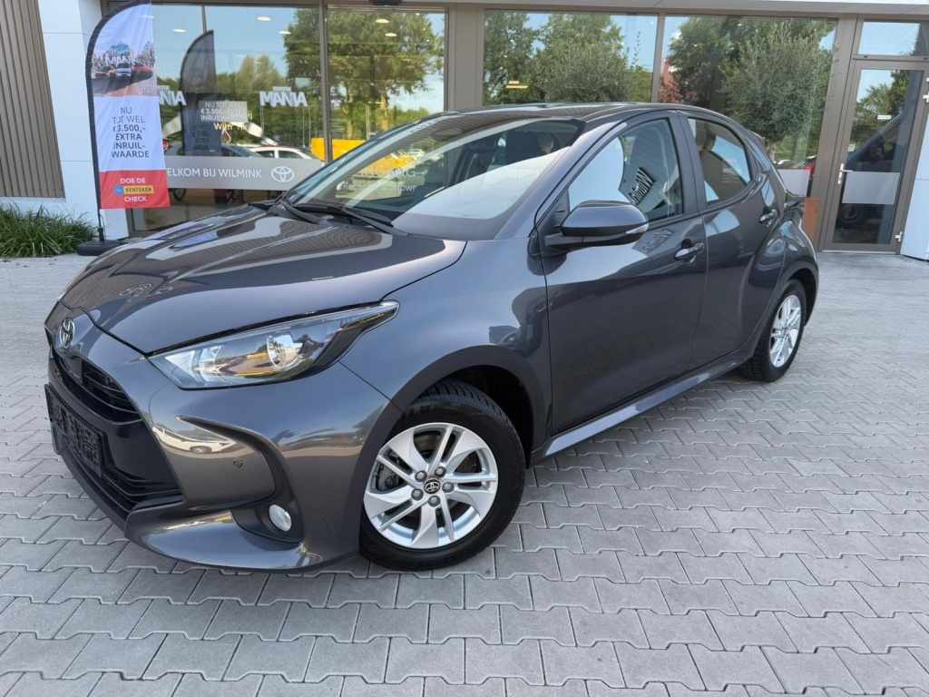 Toyota Yaris 1.5 Hybrid 115 Dynamic Limited | Parkeersensoren