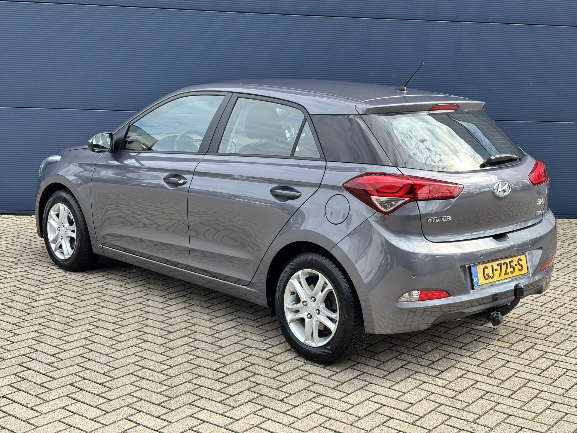 Hyundai i20