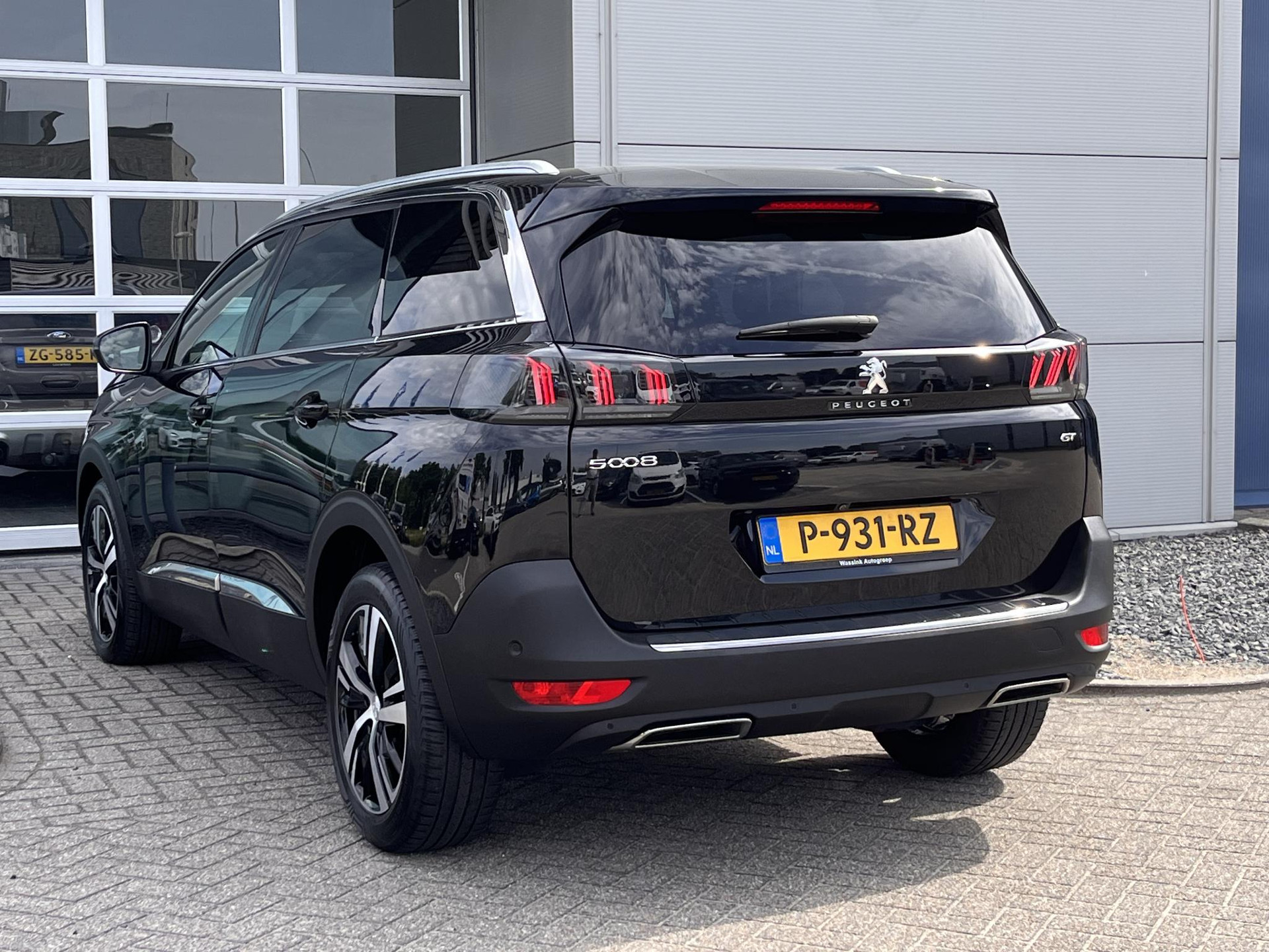 Peugeot 5008