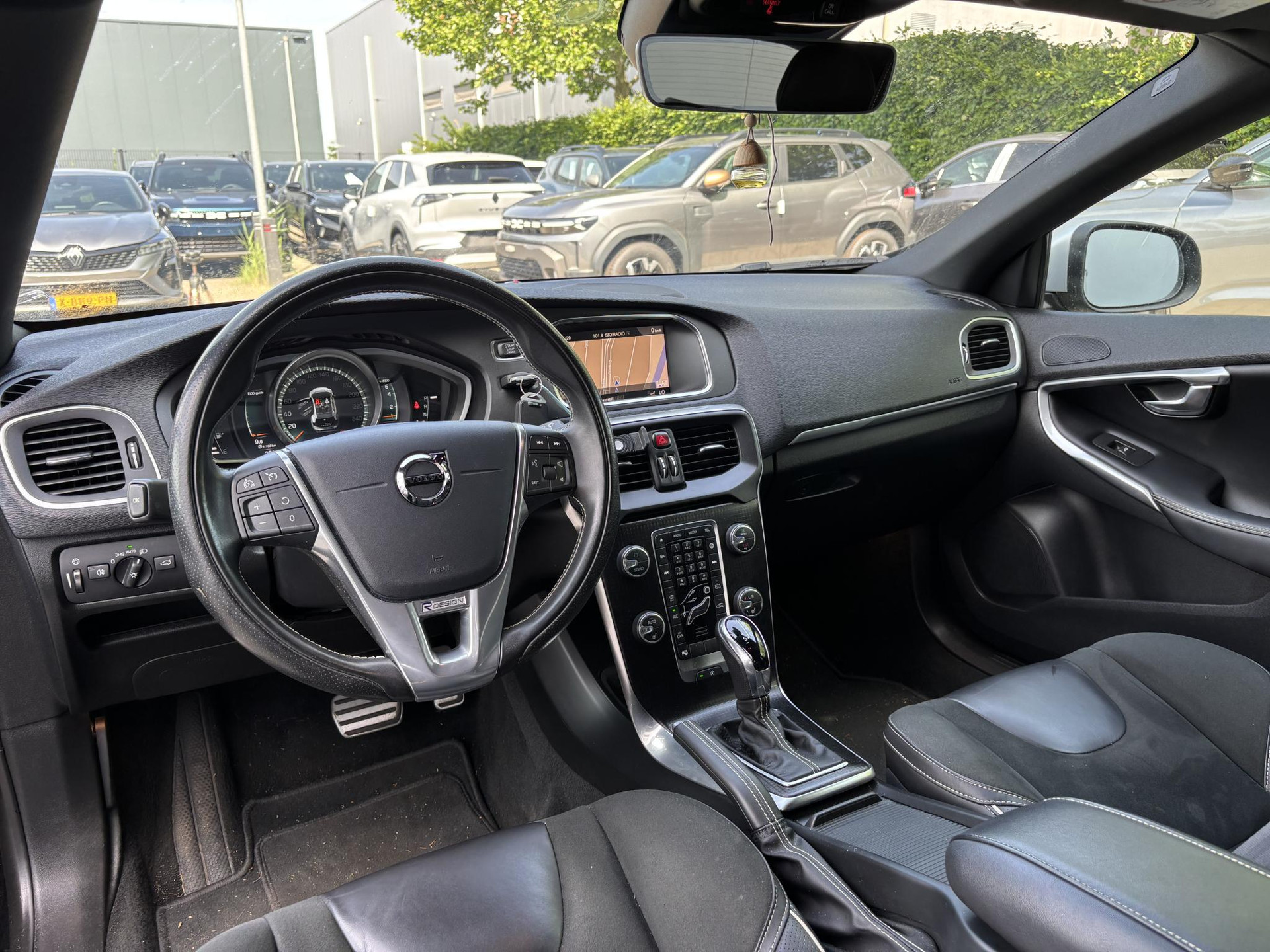Volvo V40