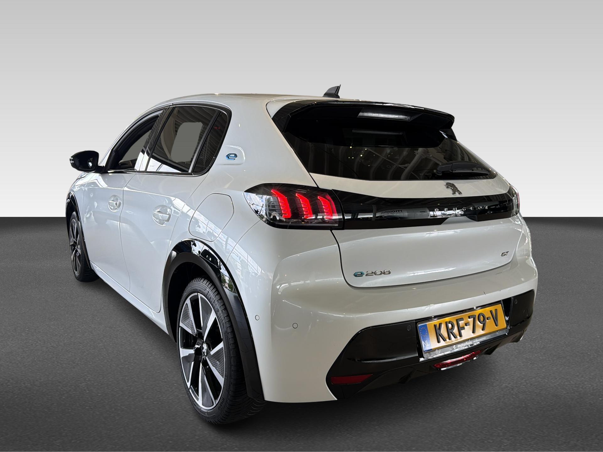 Peugeot e-208