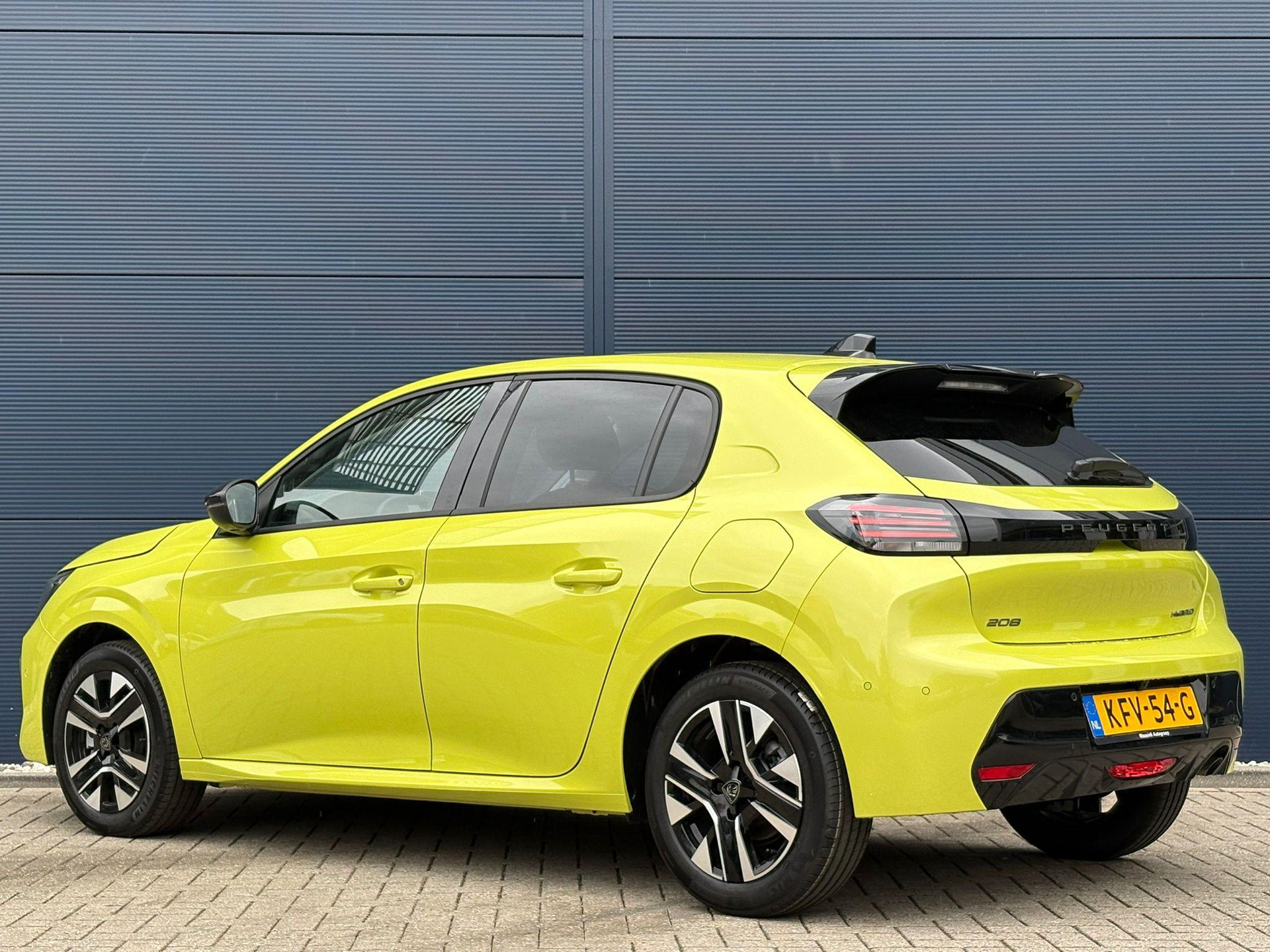 Peugeot 208