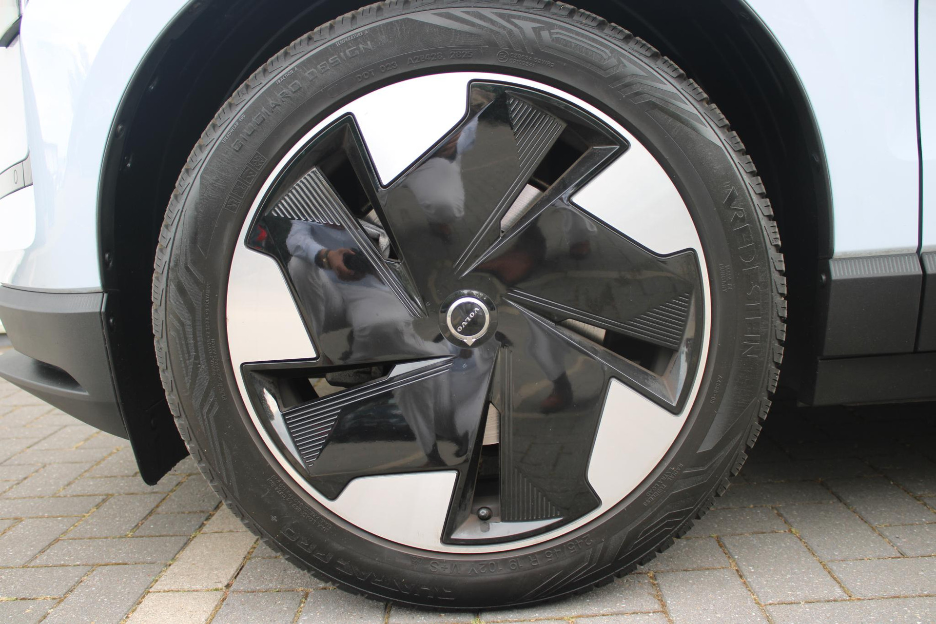 Volvo EX30