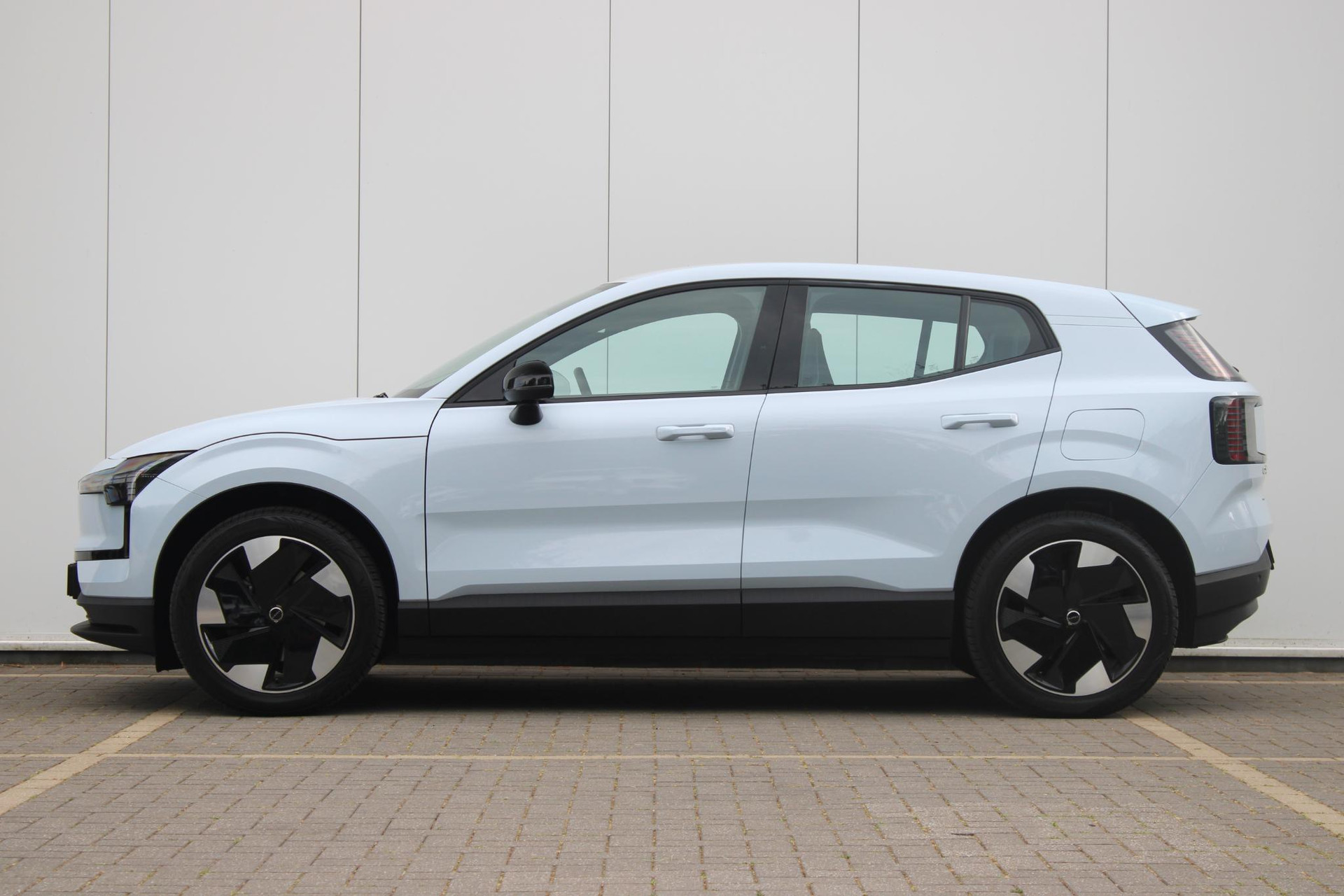 Volvo EX30
