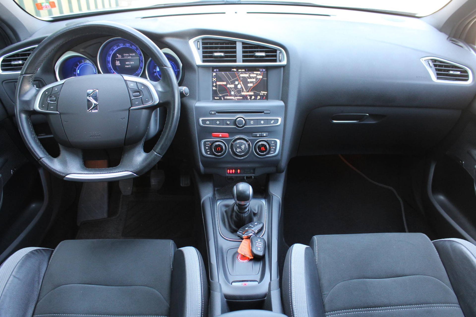 DS DS 4