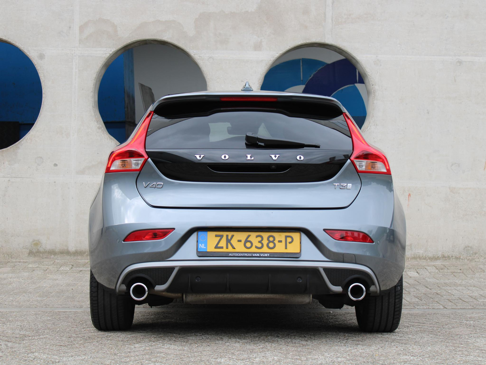 Volvo V40
