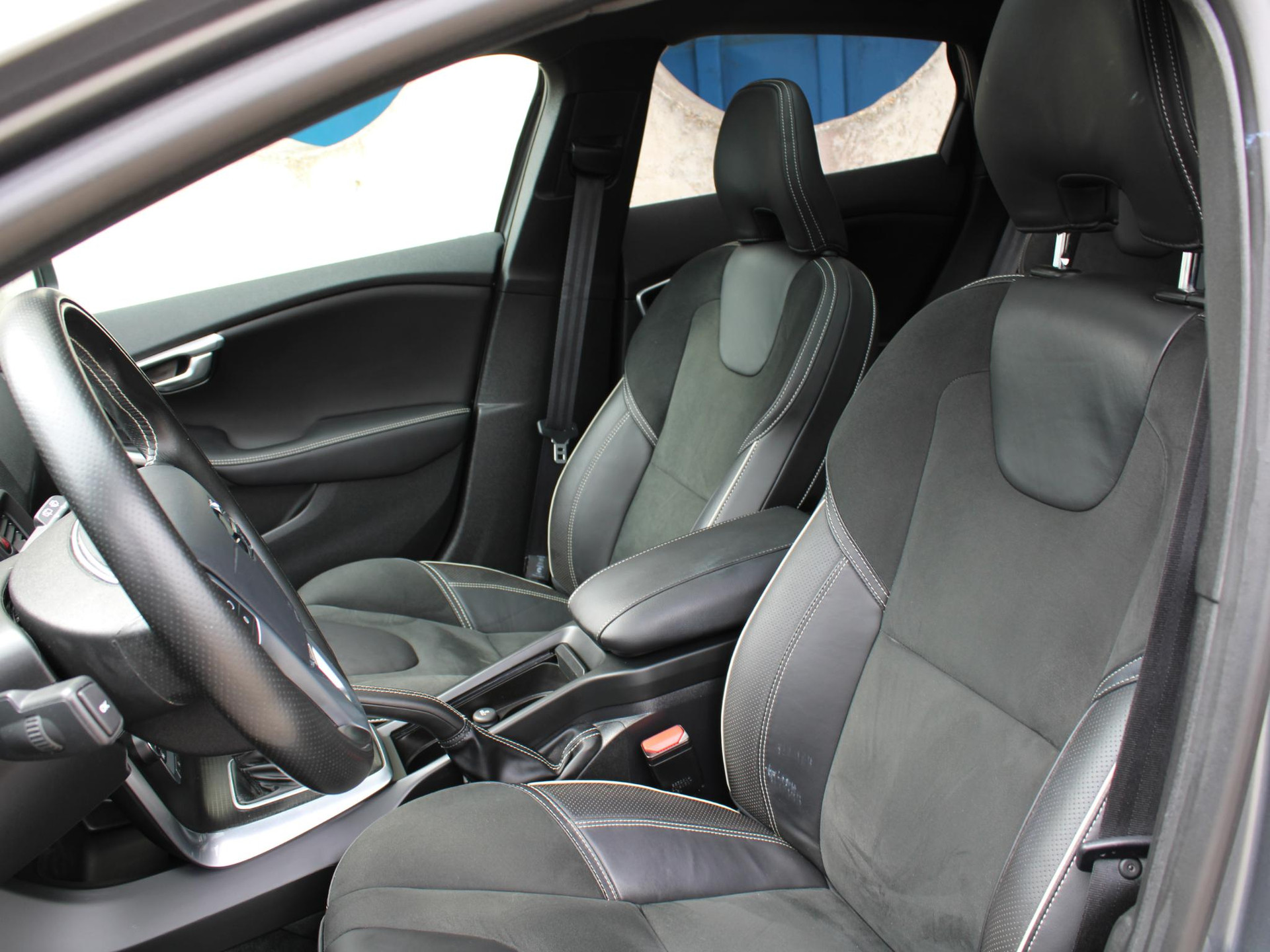 Volvo V40