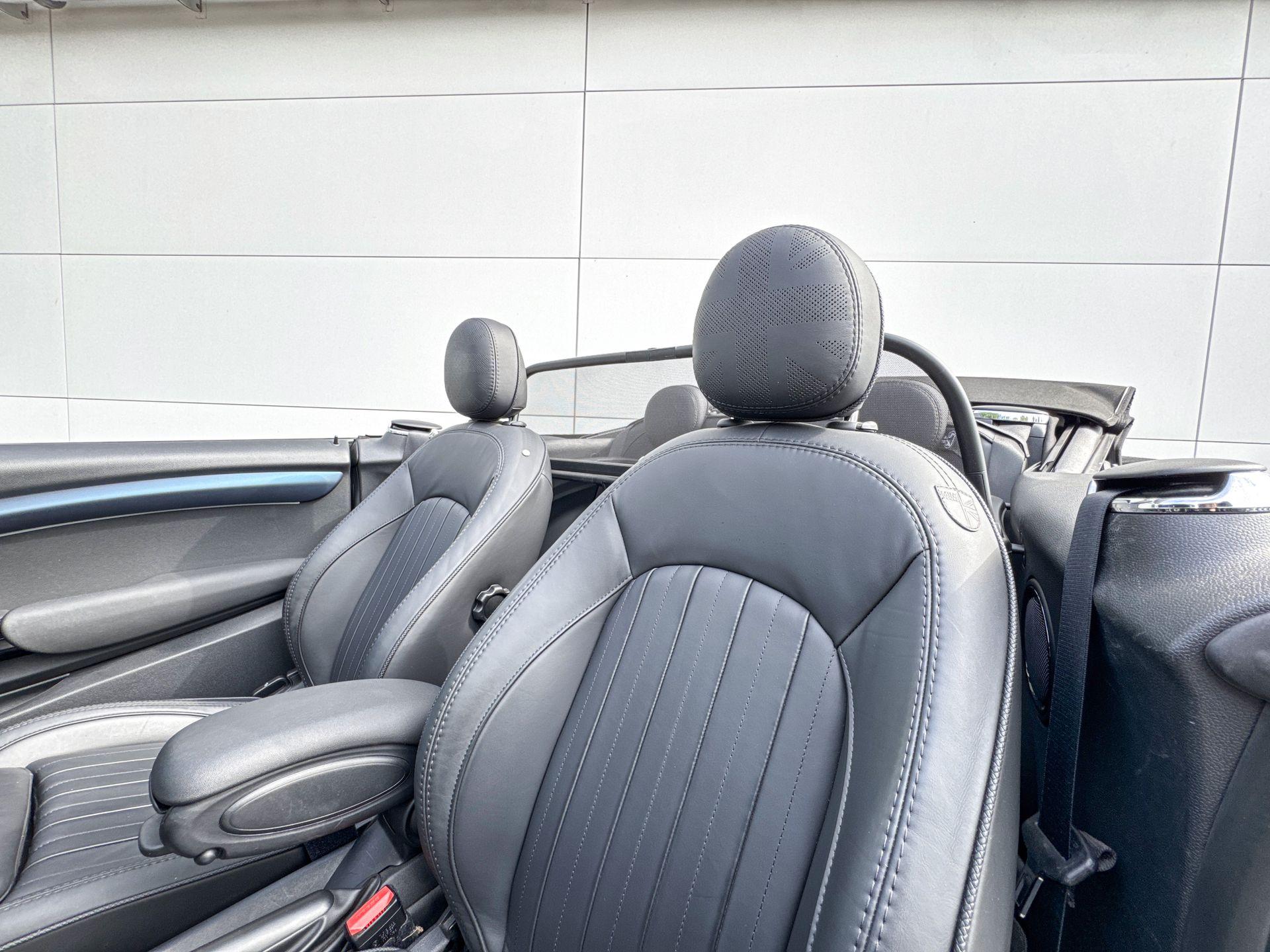 MINI Cooper Cabrio