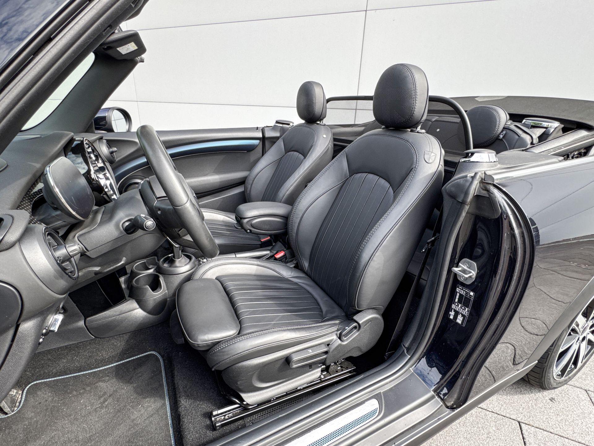 MINI Cooper Cabrio