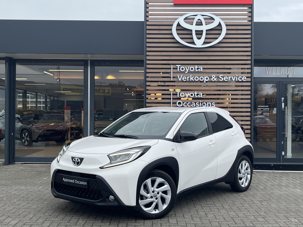Toyota Aygo X 1.0 VVT-i MT first Edition | Stoelverwarming