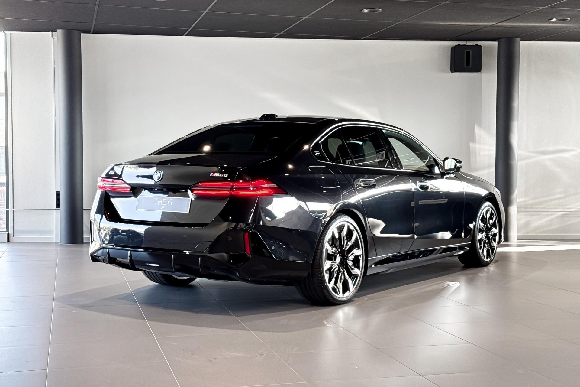 BMW i5
