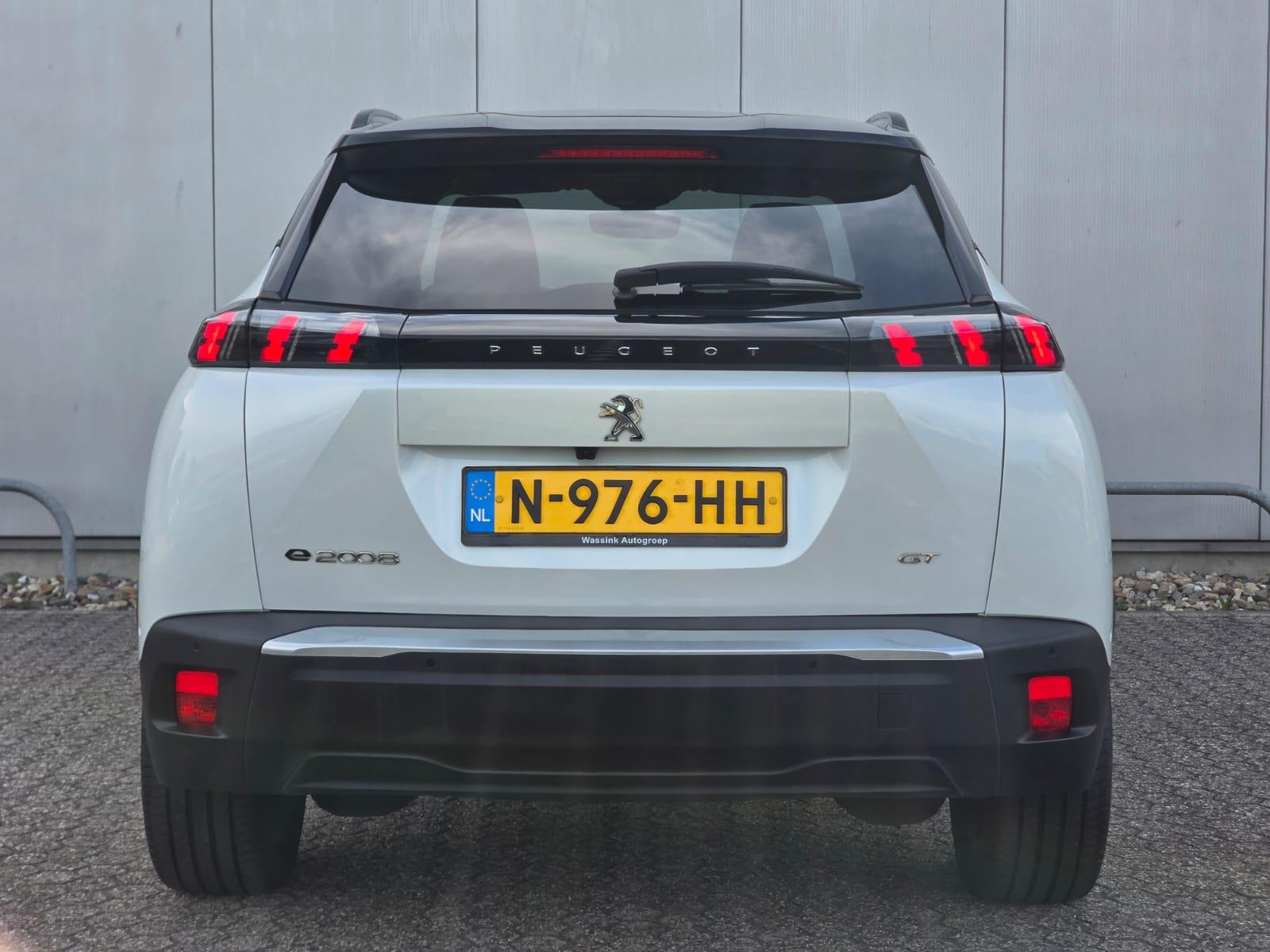 Peugeot e-2008