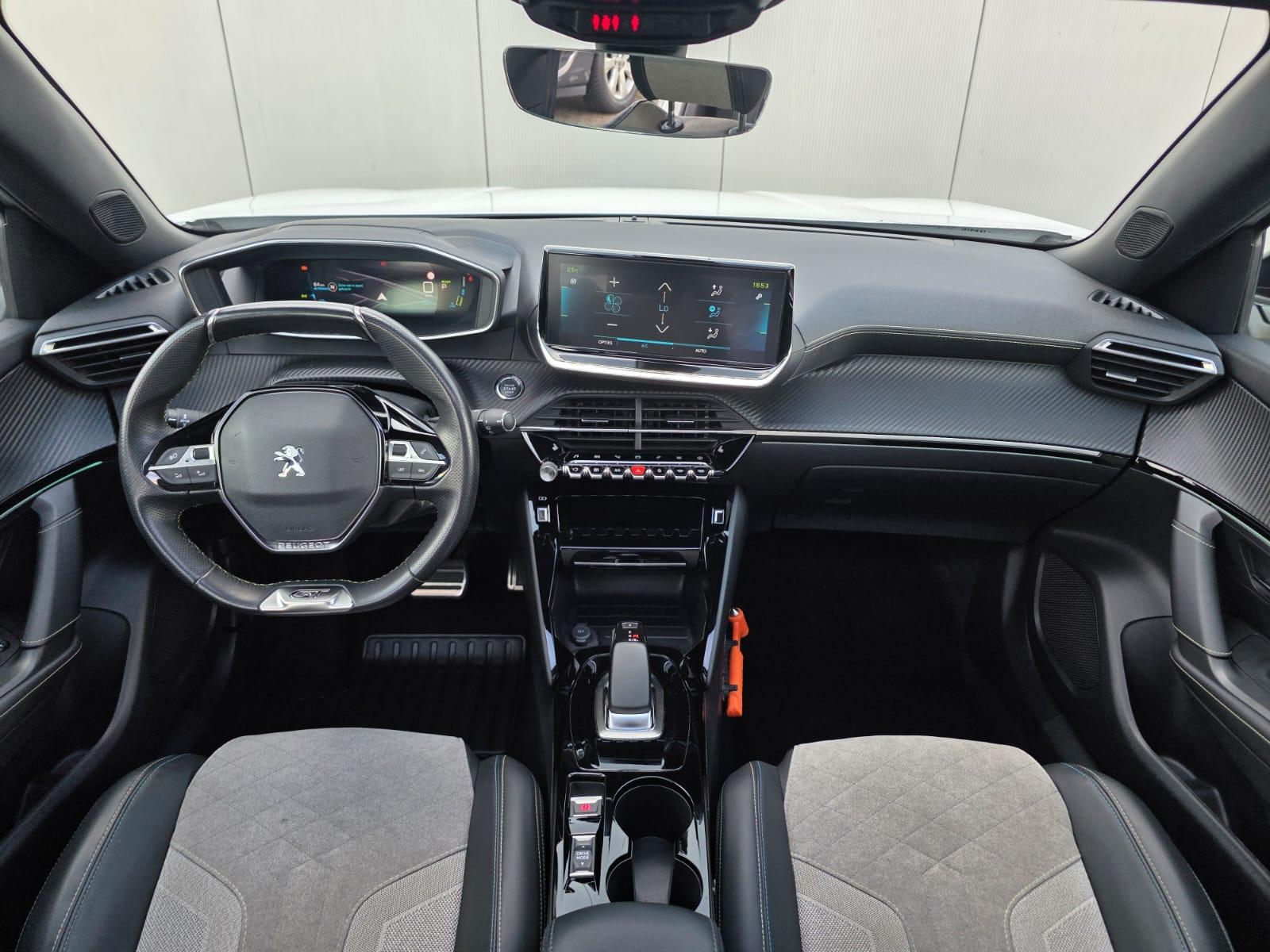 Peugeot e-2008