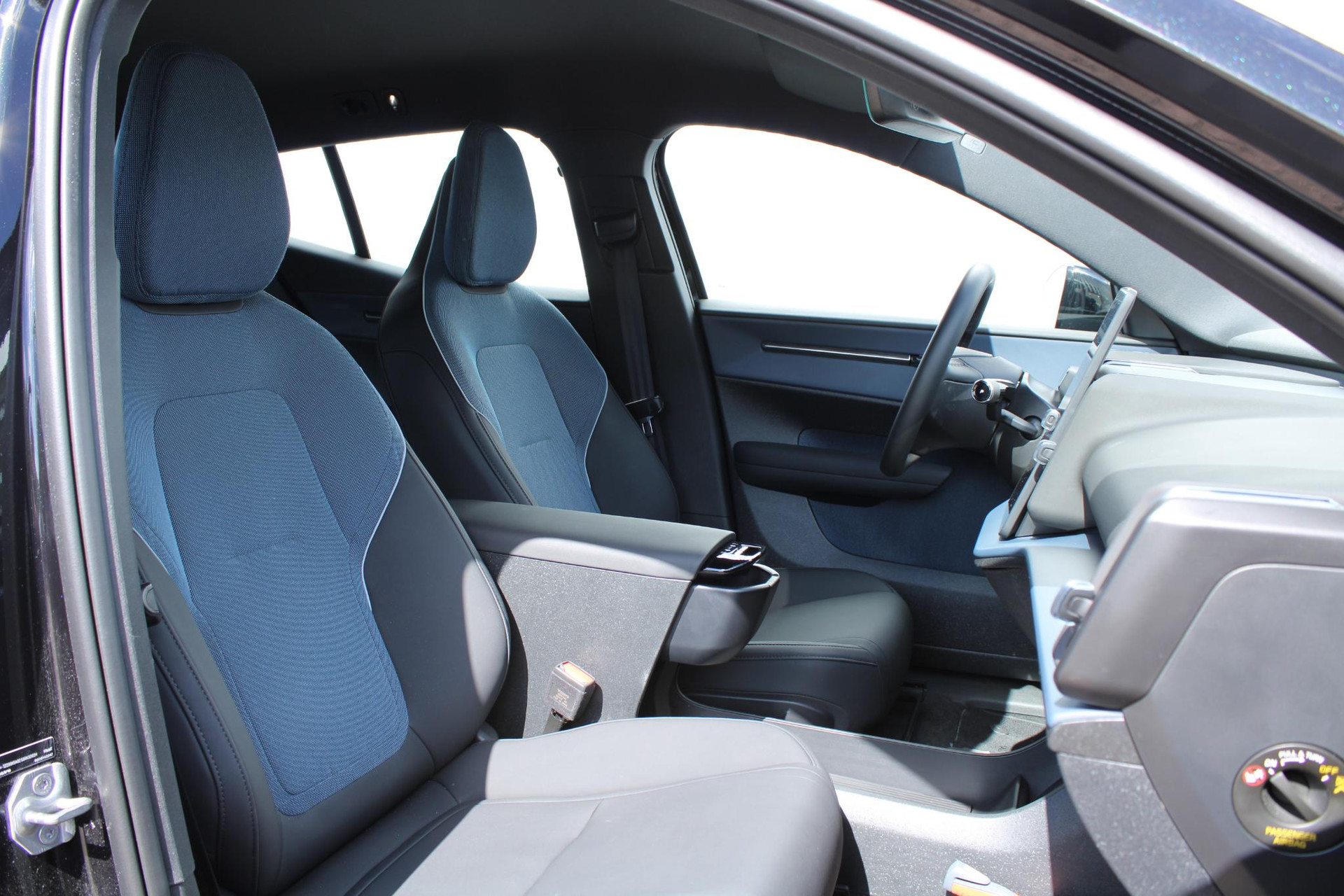 Volvo EX30